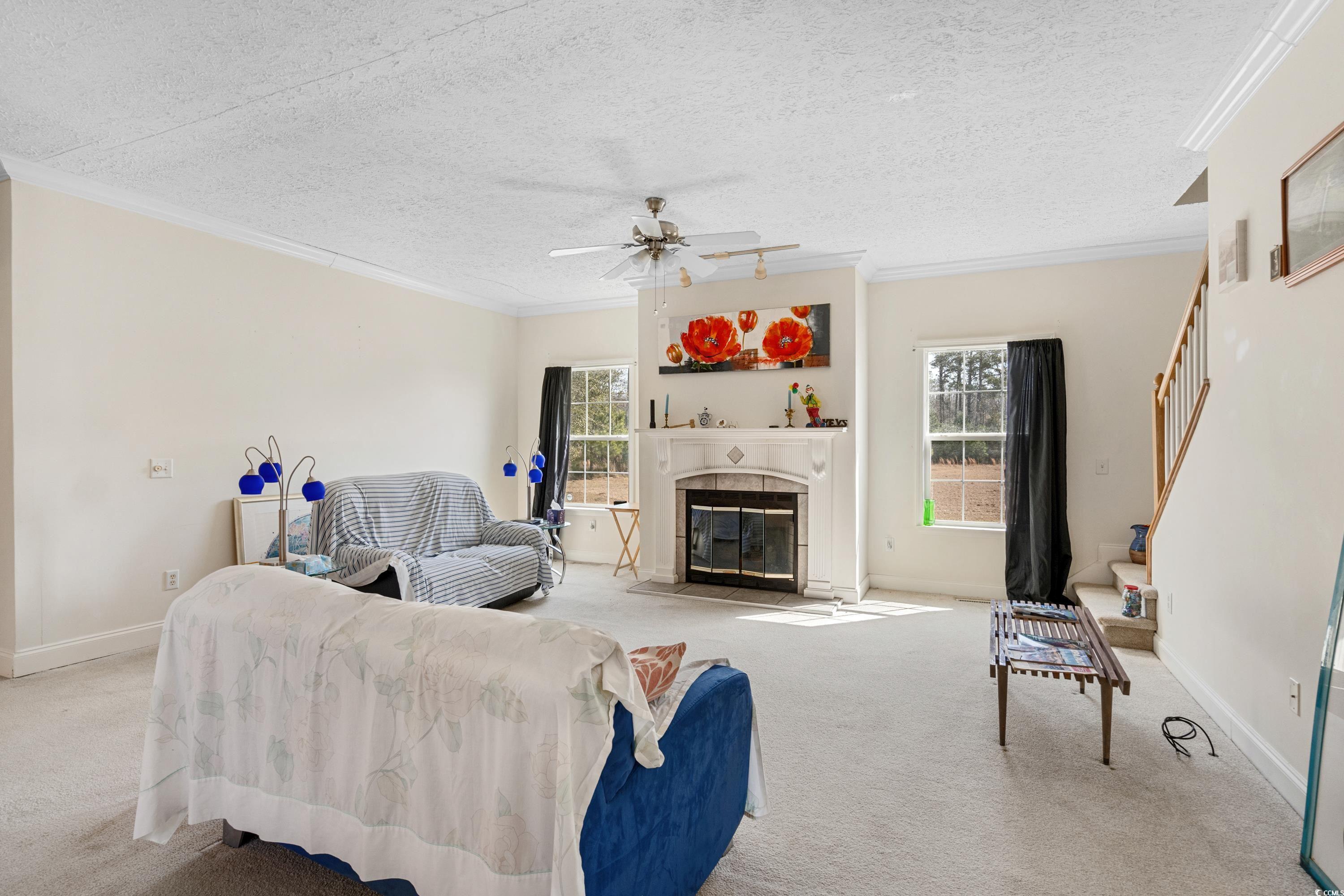 589 Loop Circle Property Photo 12