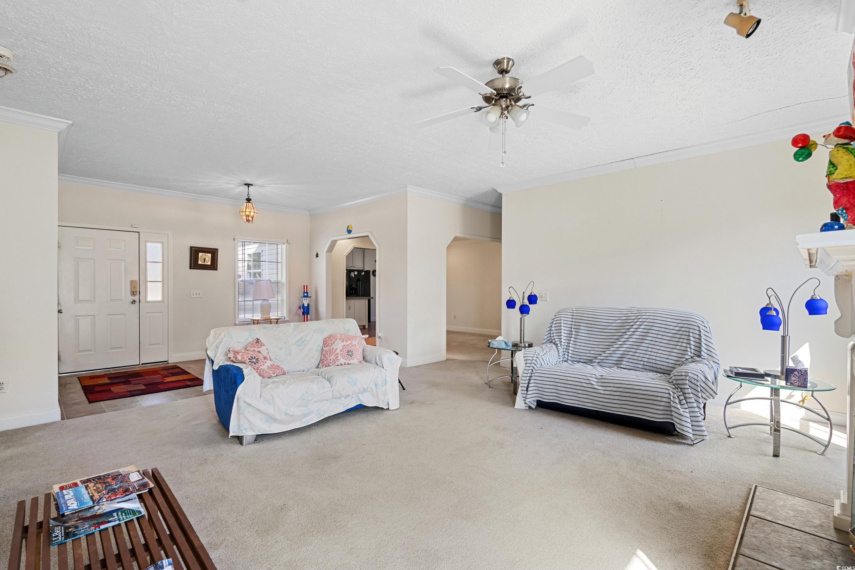 589 Loop Circle Property Photo 14