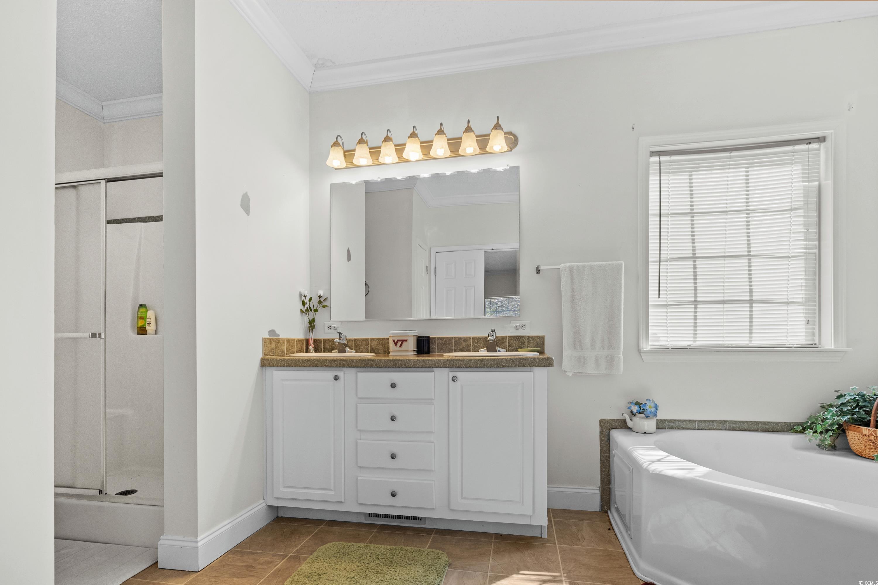 589 Loop Circle Property Photo 20