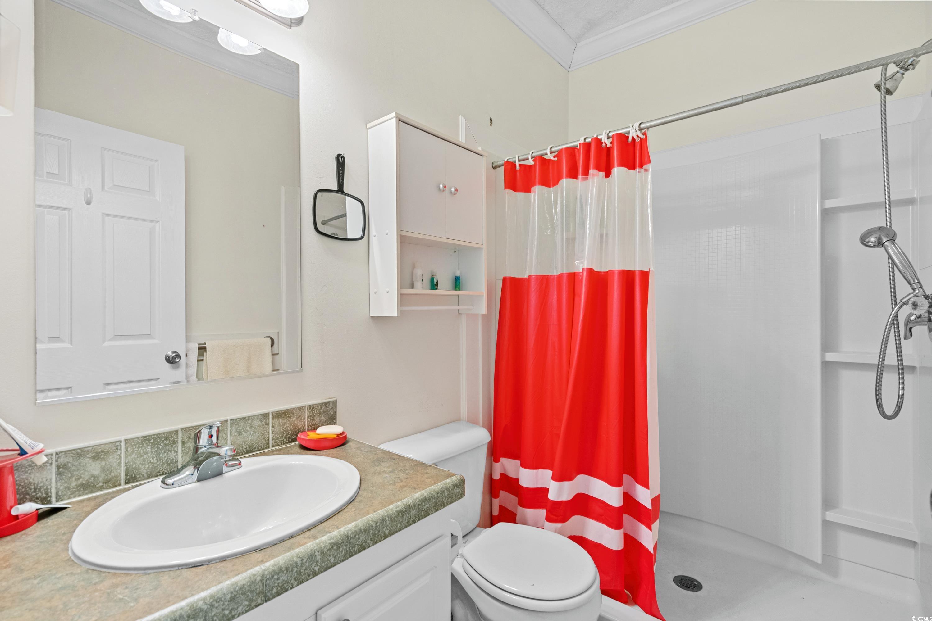 589 Loop Circle Property Photo 24