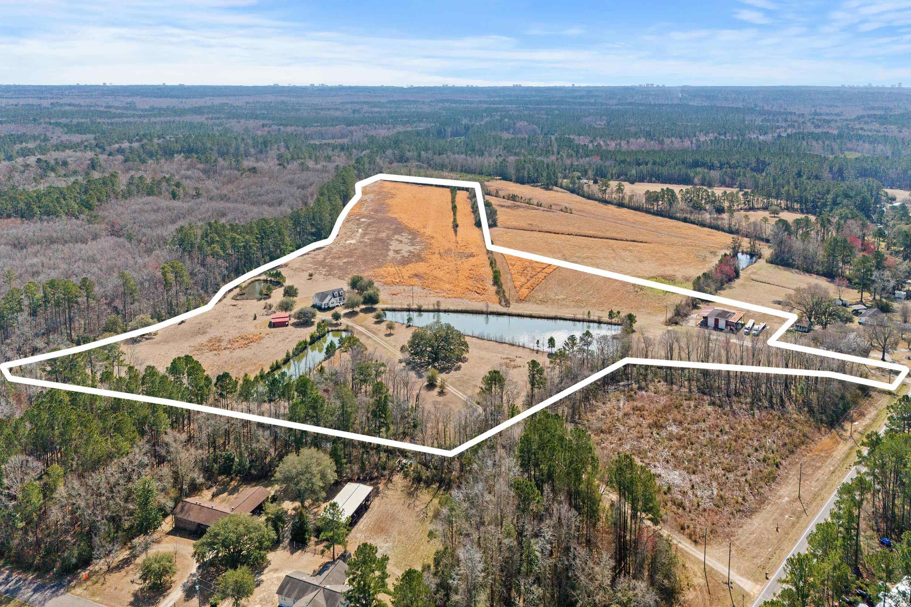 589 Loop Circle Property Photo 1
