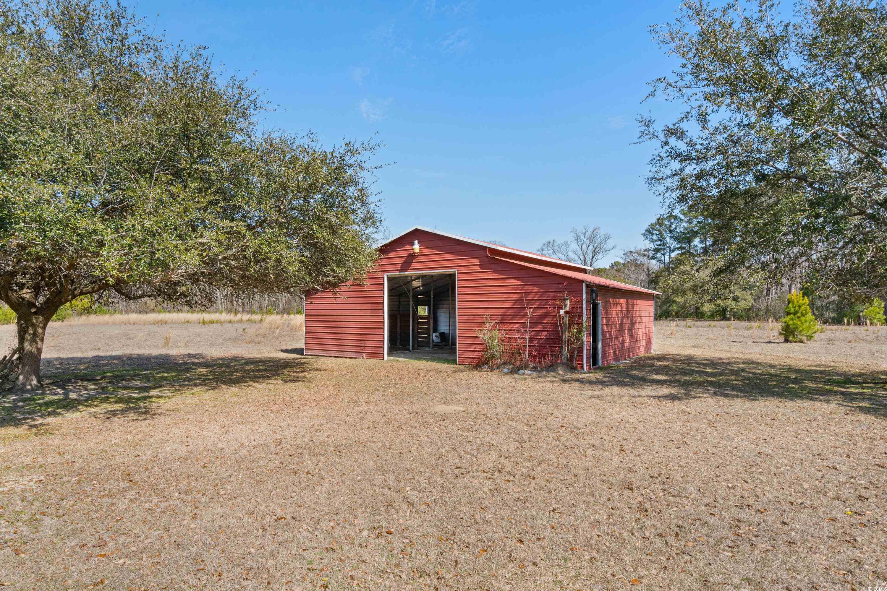 589 Loop Circle Property Photo 33