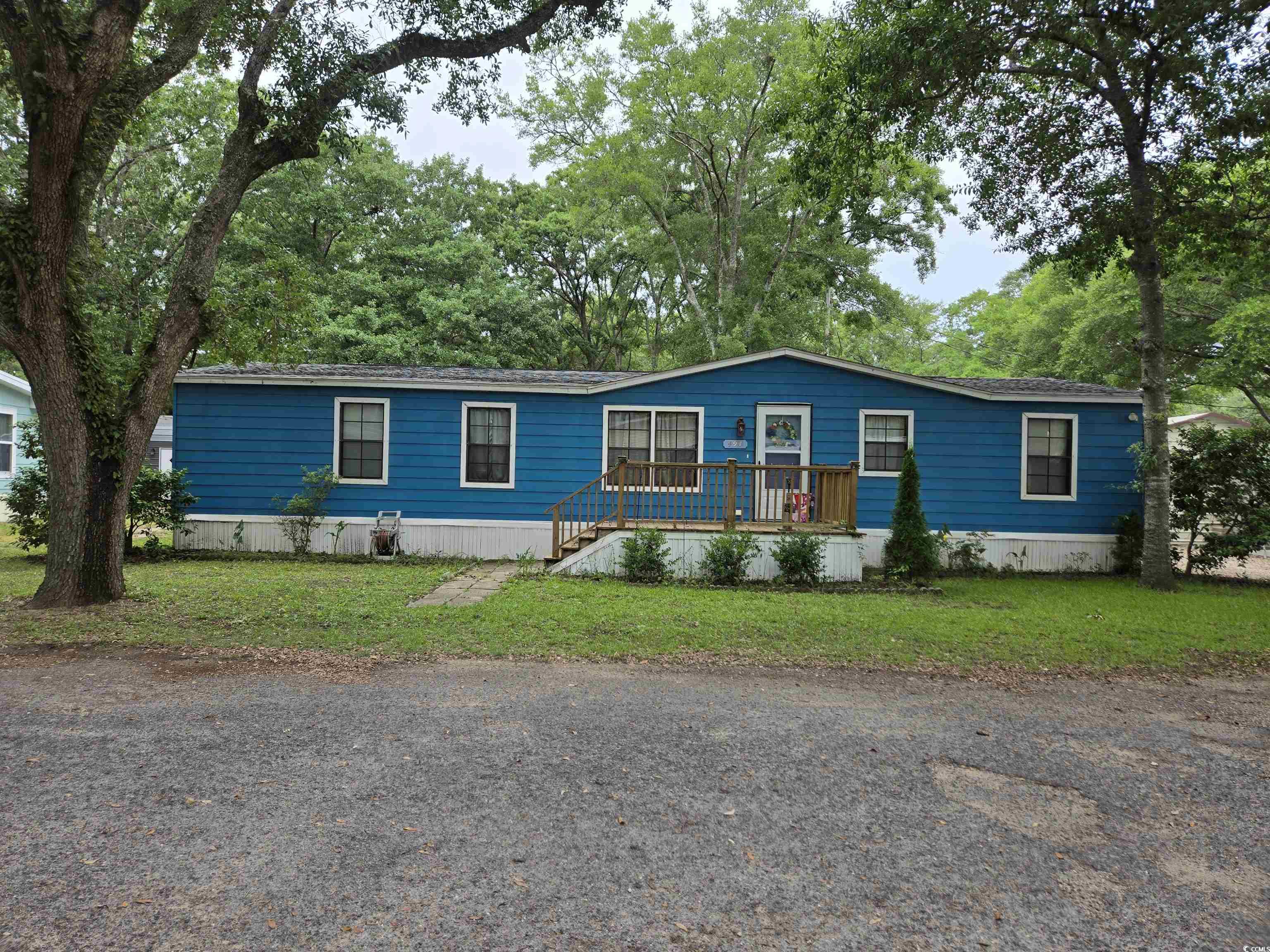 494 Clubhouse Dr. Property Photo 1