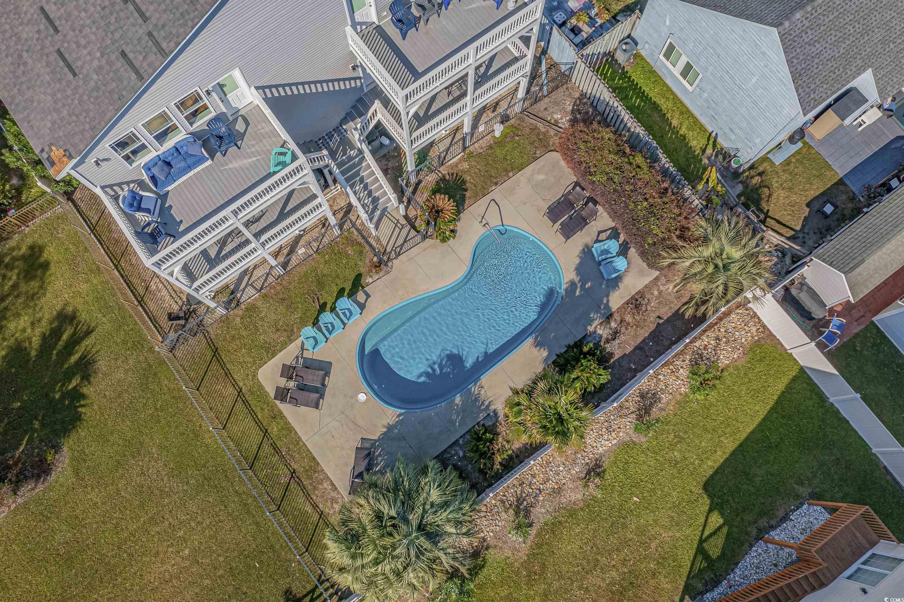 1613 Havens Dr. Property Photo 2