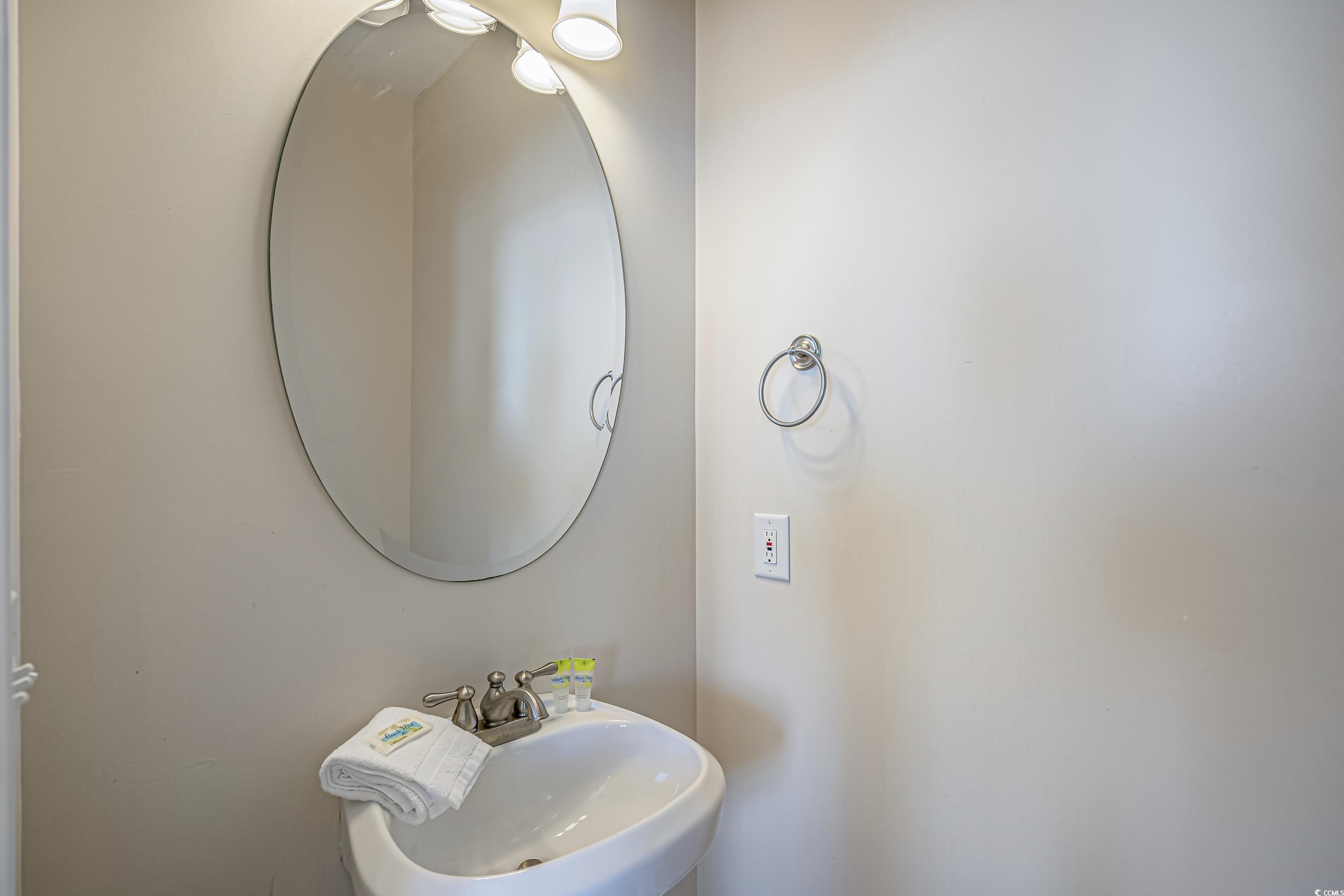1613 Havens Dr. Property Photo 36