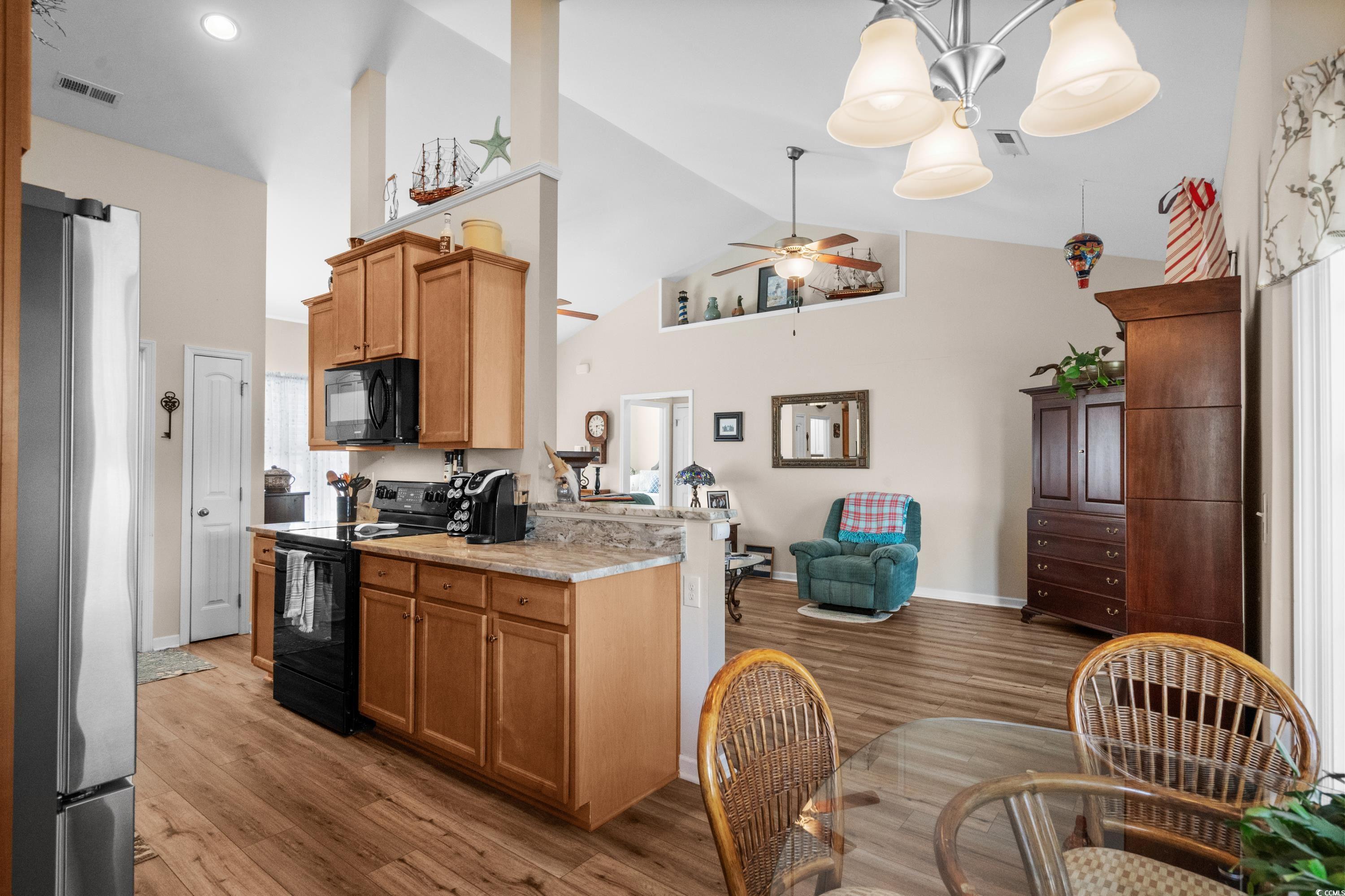 319 Pickney Ct. Property Photo 11