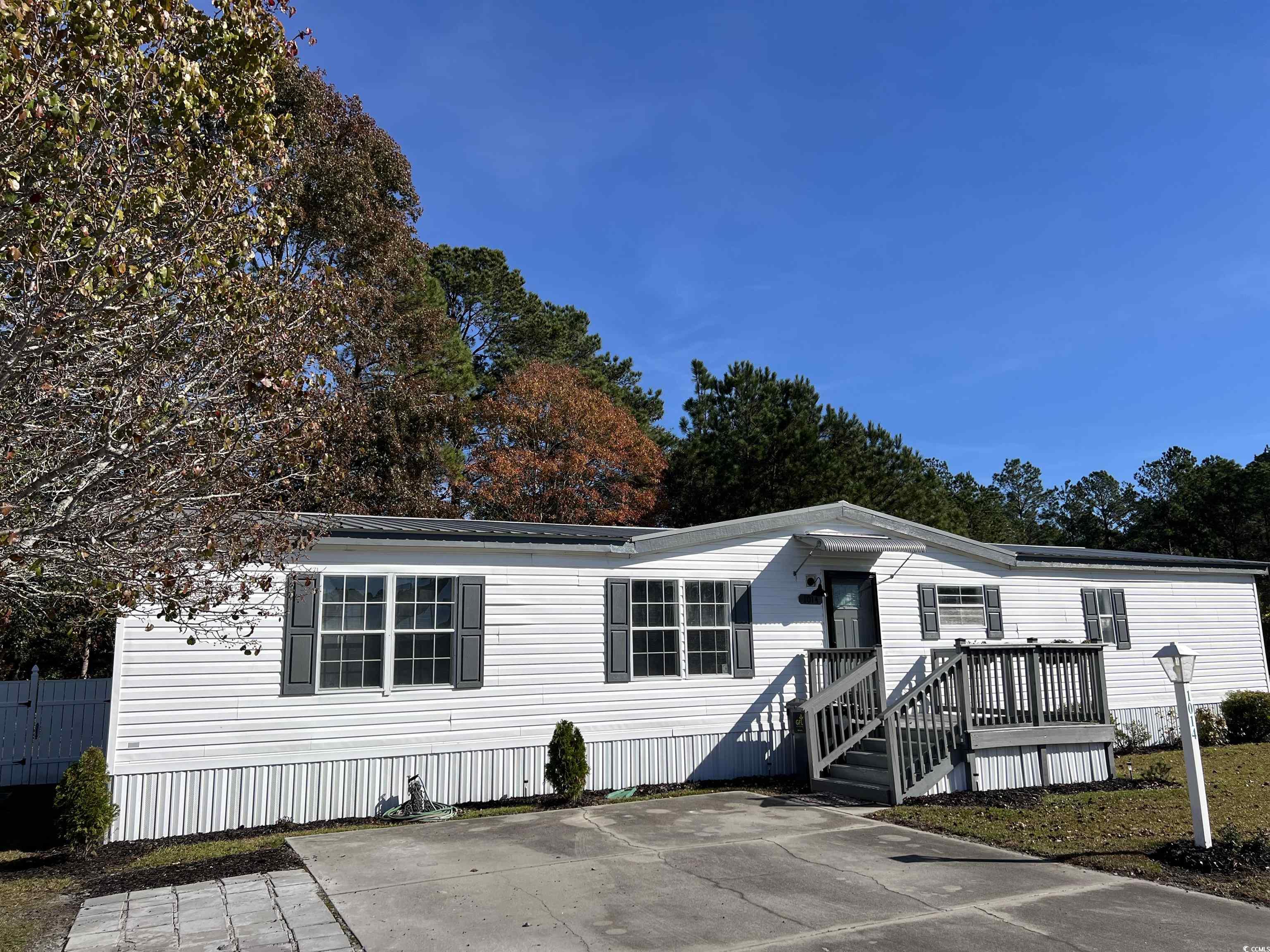 1014 Conway Plantation Dr. Property Photo 2