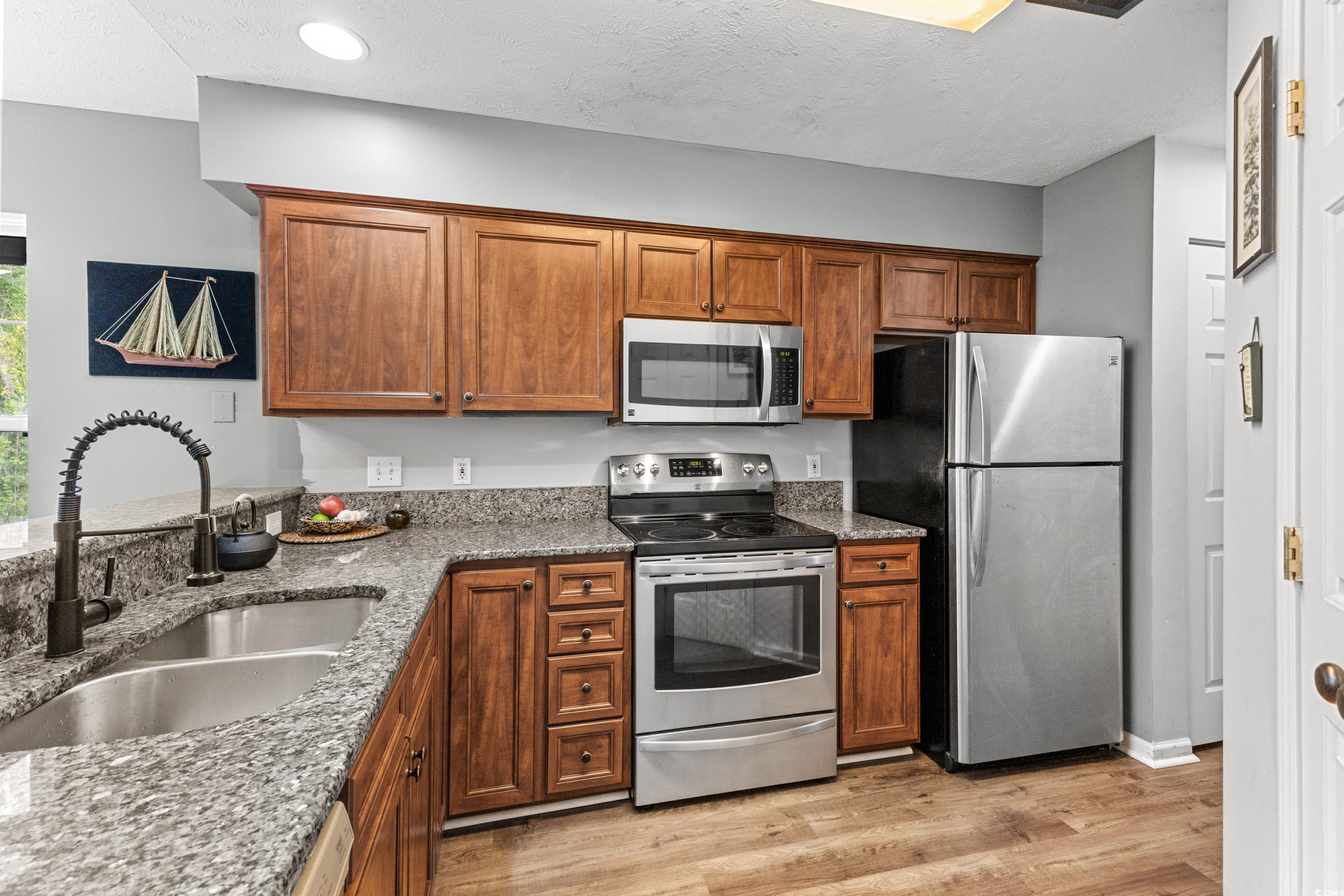 639 Waterway Village Blvd Property Photo 13