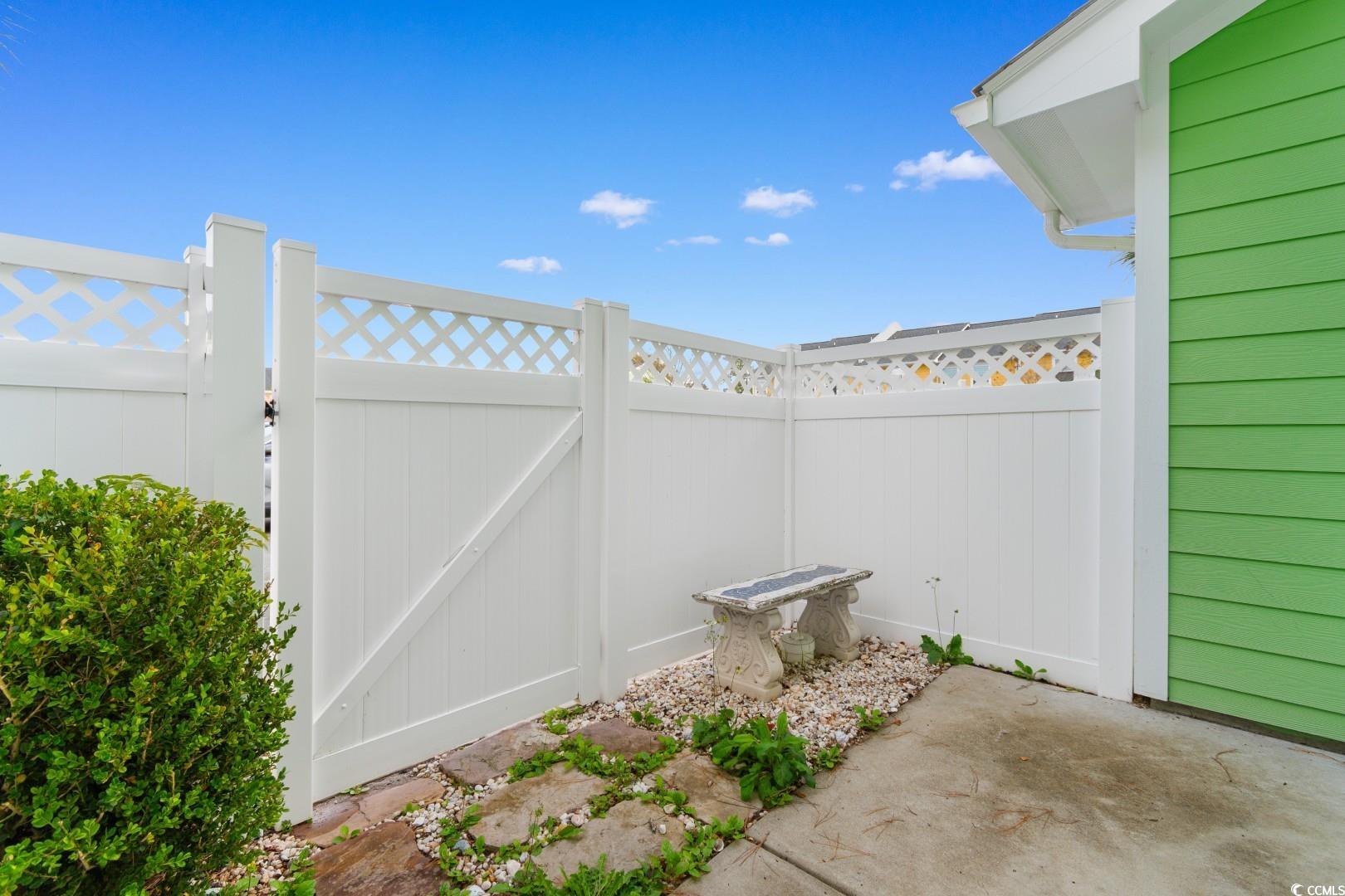 788 Gabreski Ln. Property Photo 25