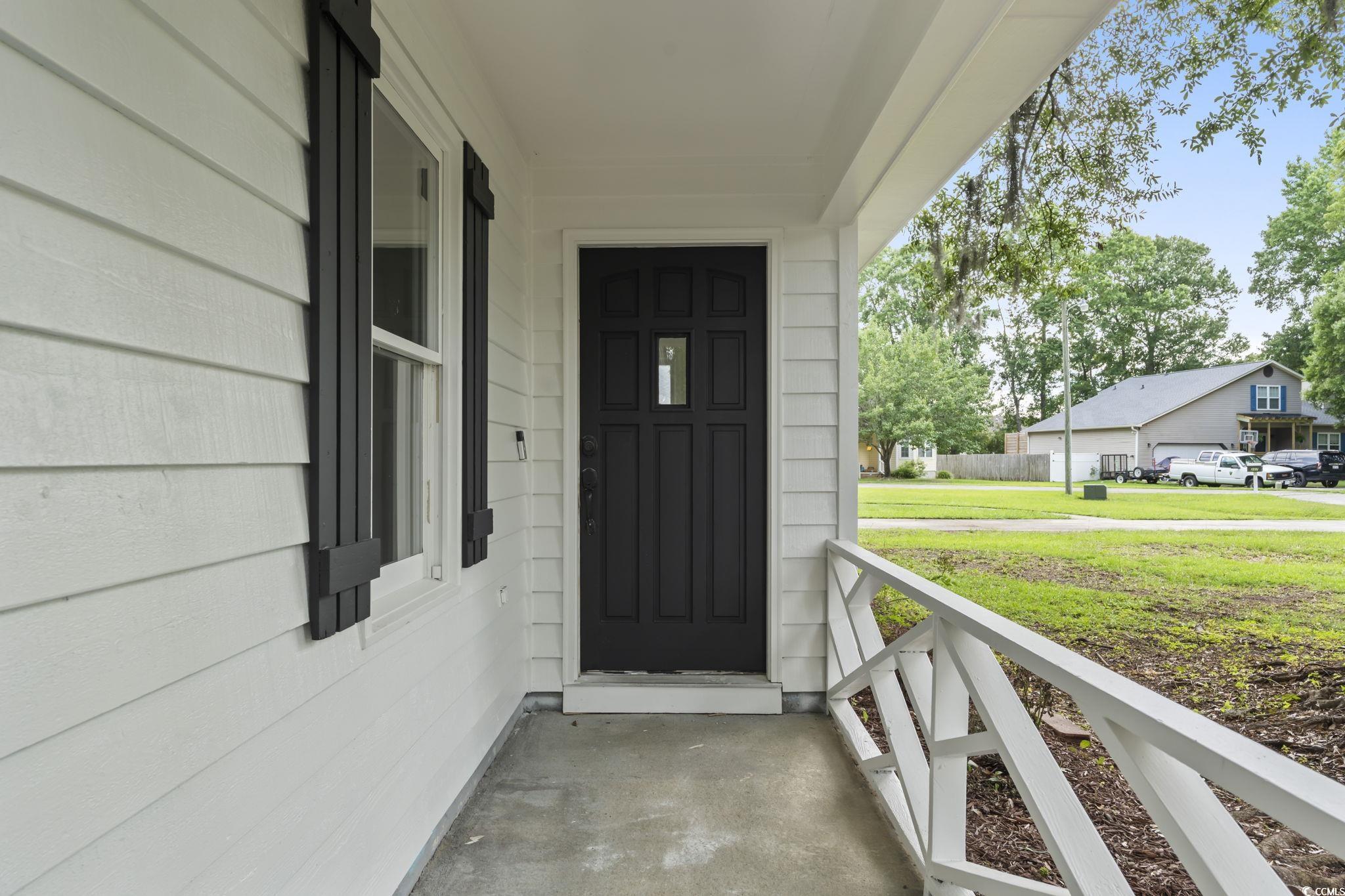 203 Deer Trace Property Photo 4