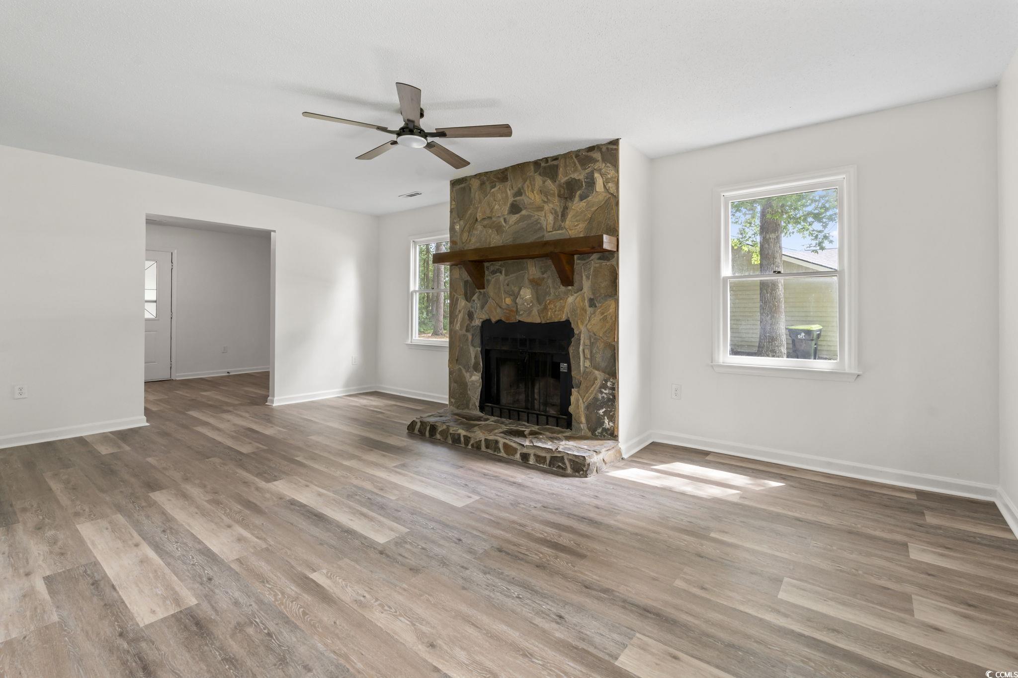 203 Deer Trace Property Photo 6