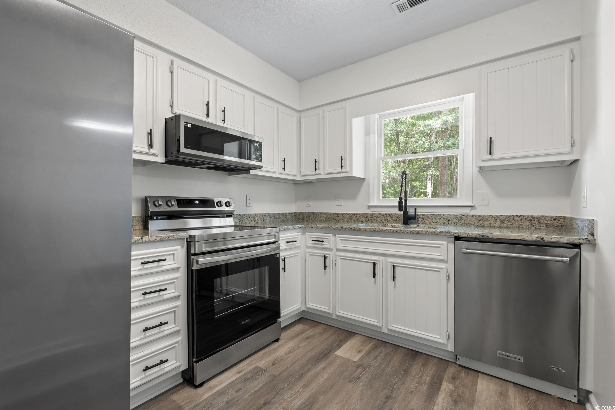 203 Deer Trace Property Photo 15