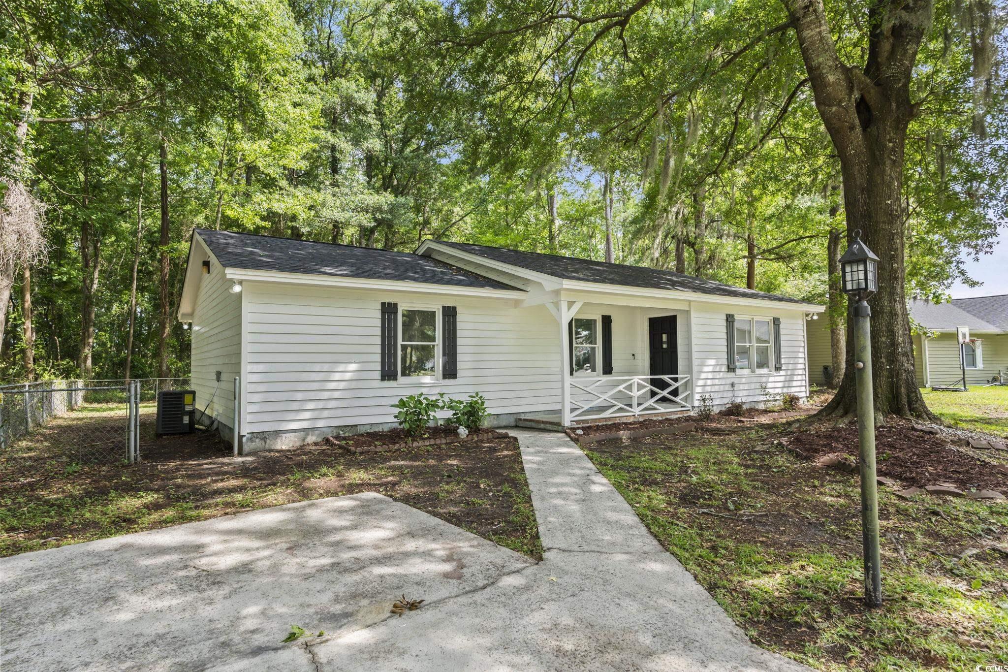203 Deer Trace Property Photo 31