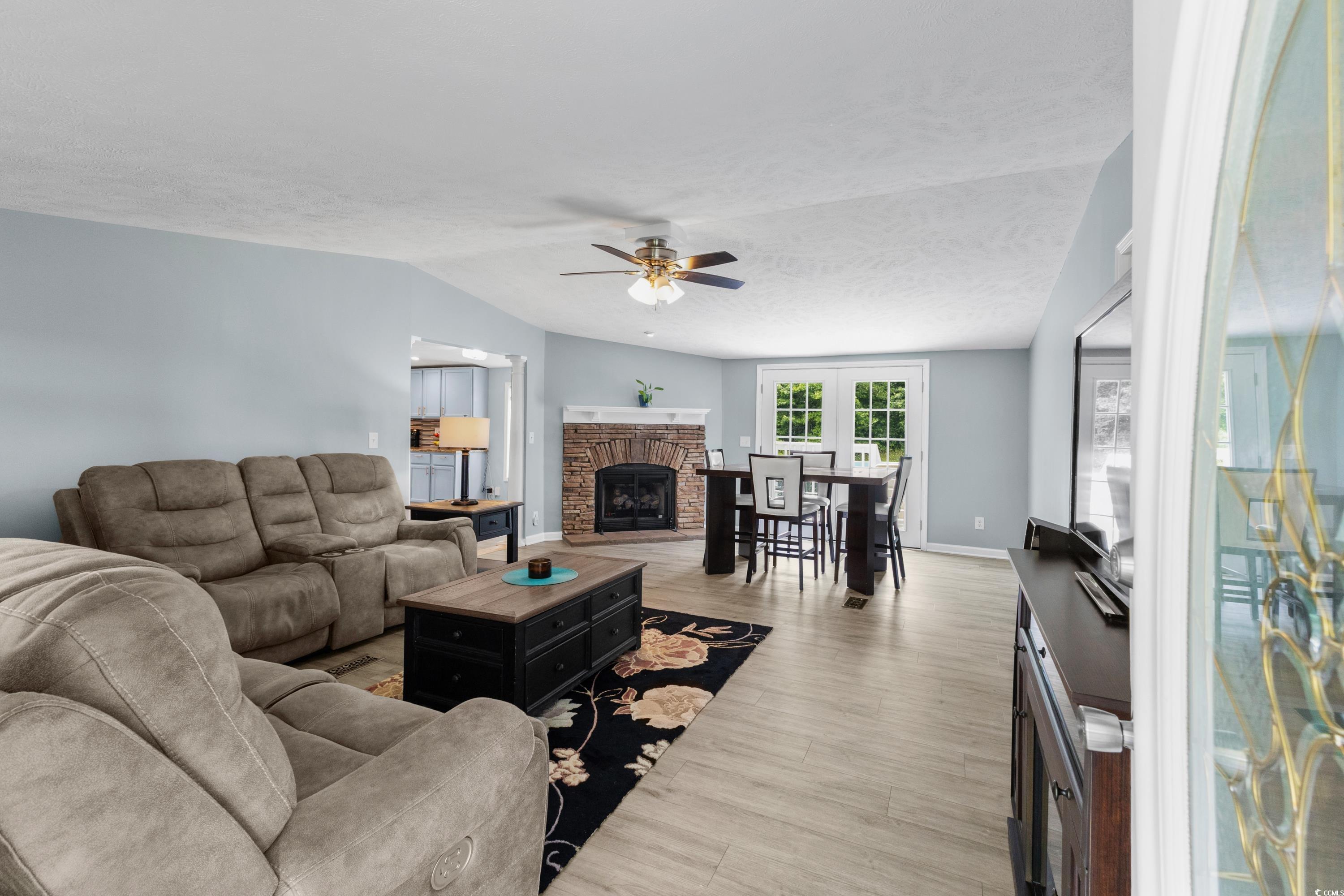 4805 Juniper Bay Rd. Property Photo 4