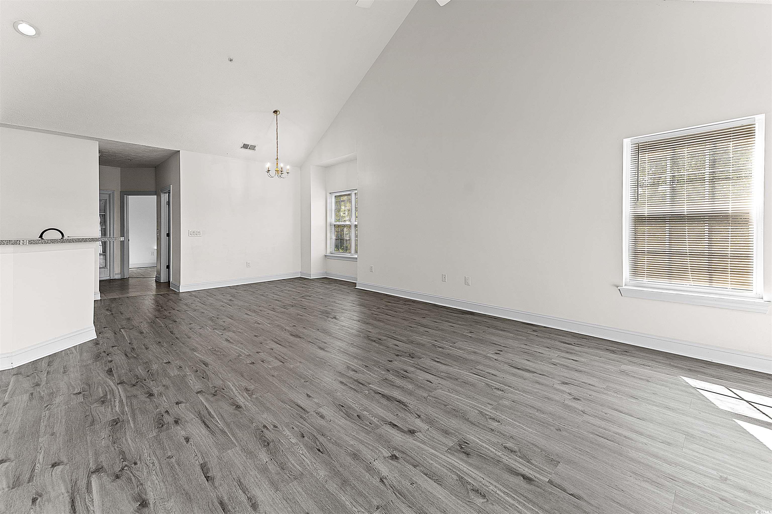 6010 Windsor Green Way Property Photo 5