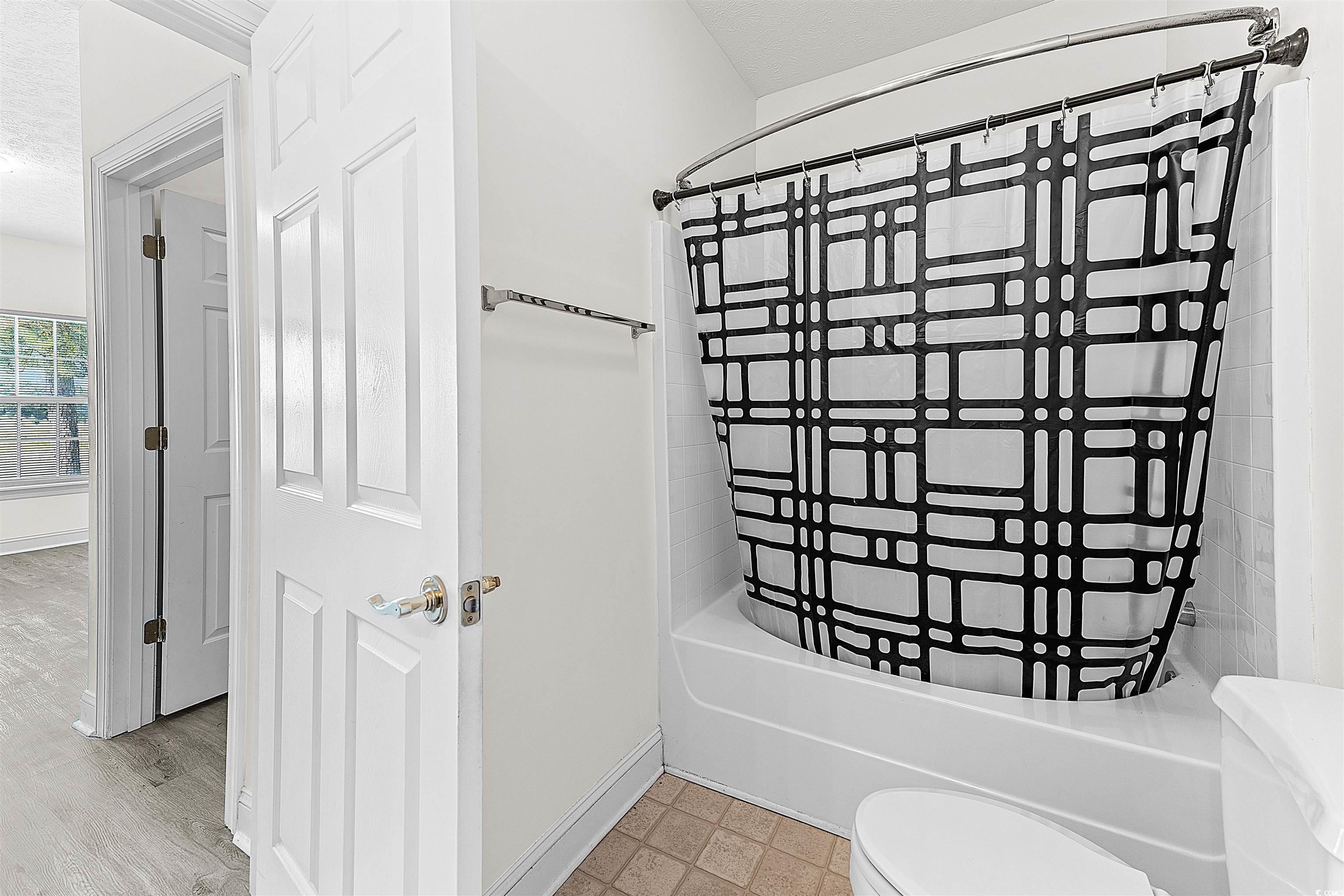 6010 Windsor Green Way Property Photo 21