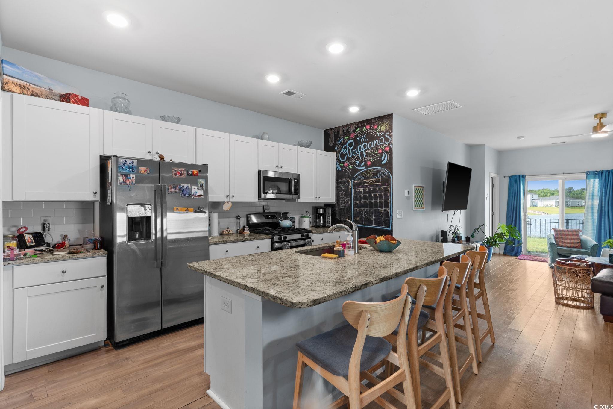 196 Cypress Tree Loop Property Photo 9