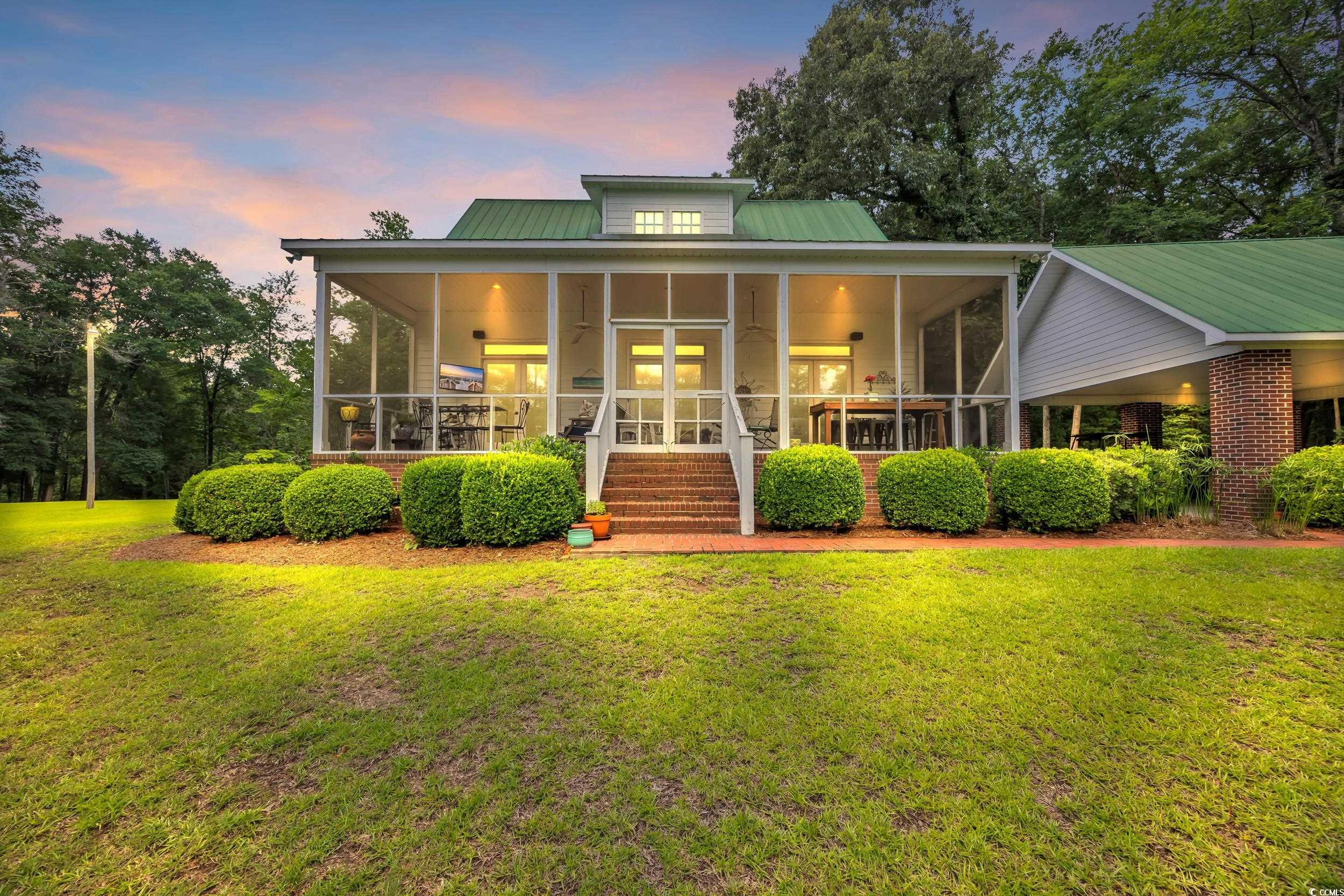3231 Center Rd.