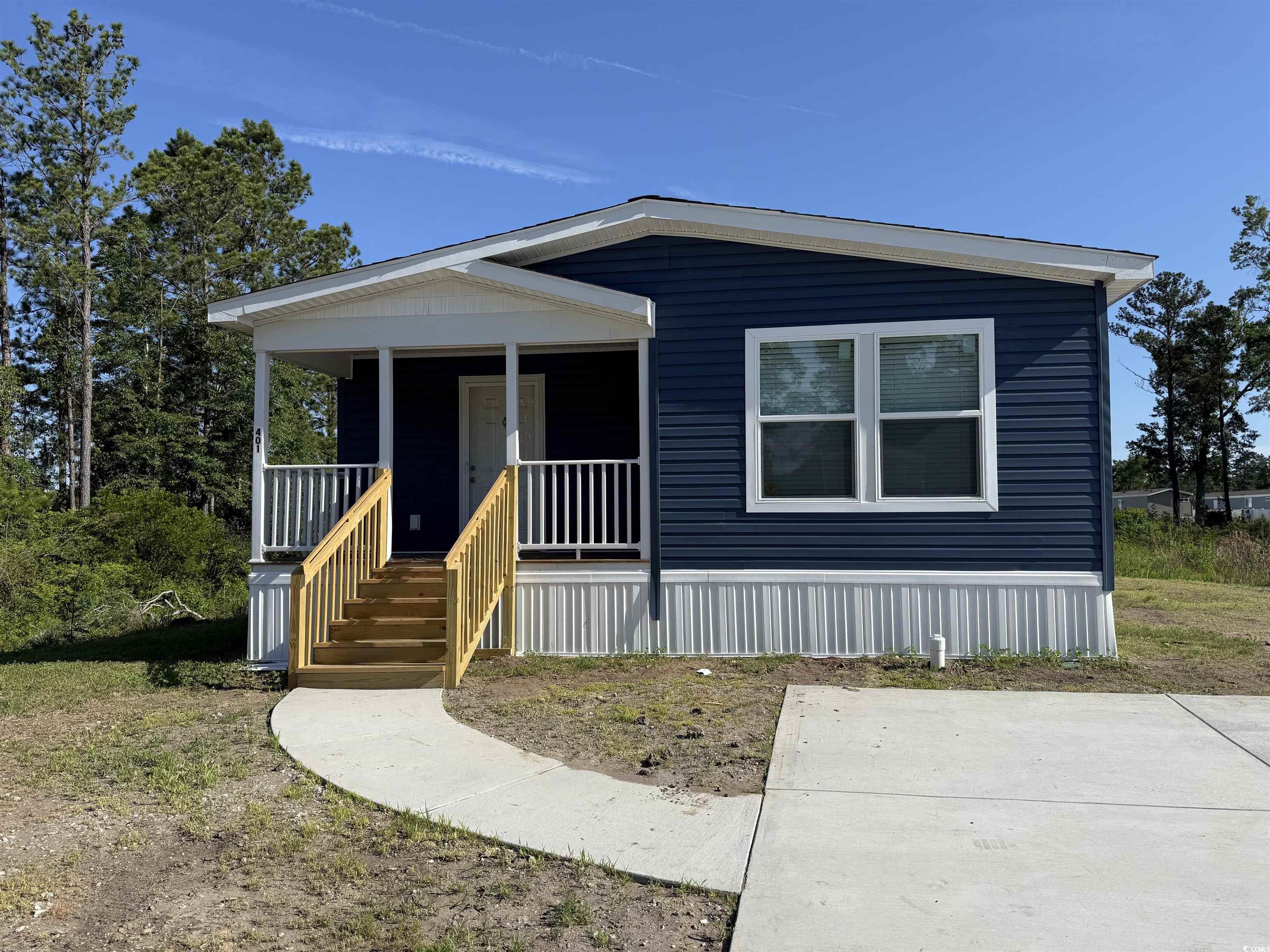 401 Cessna St Property Photo 1