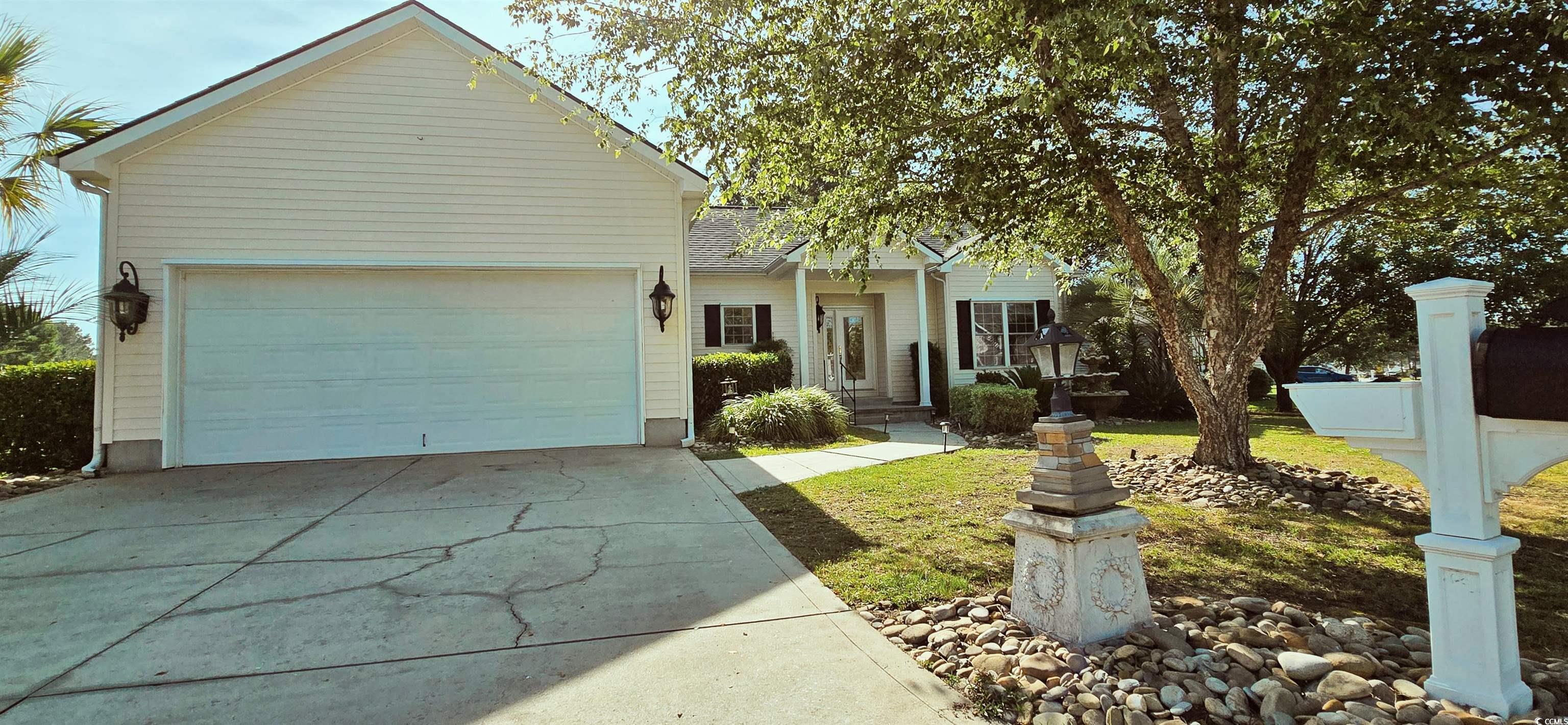 618 Wintercreeper Dr. Property Photo 1