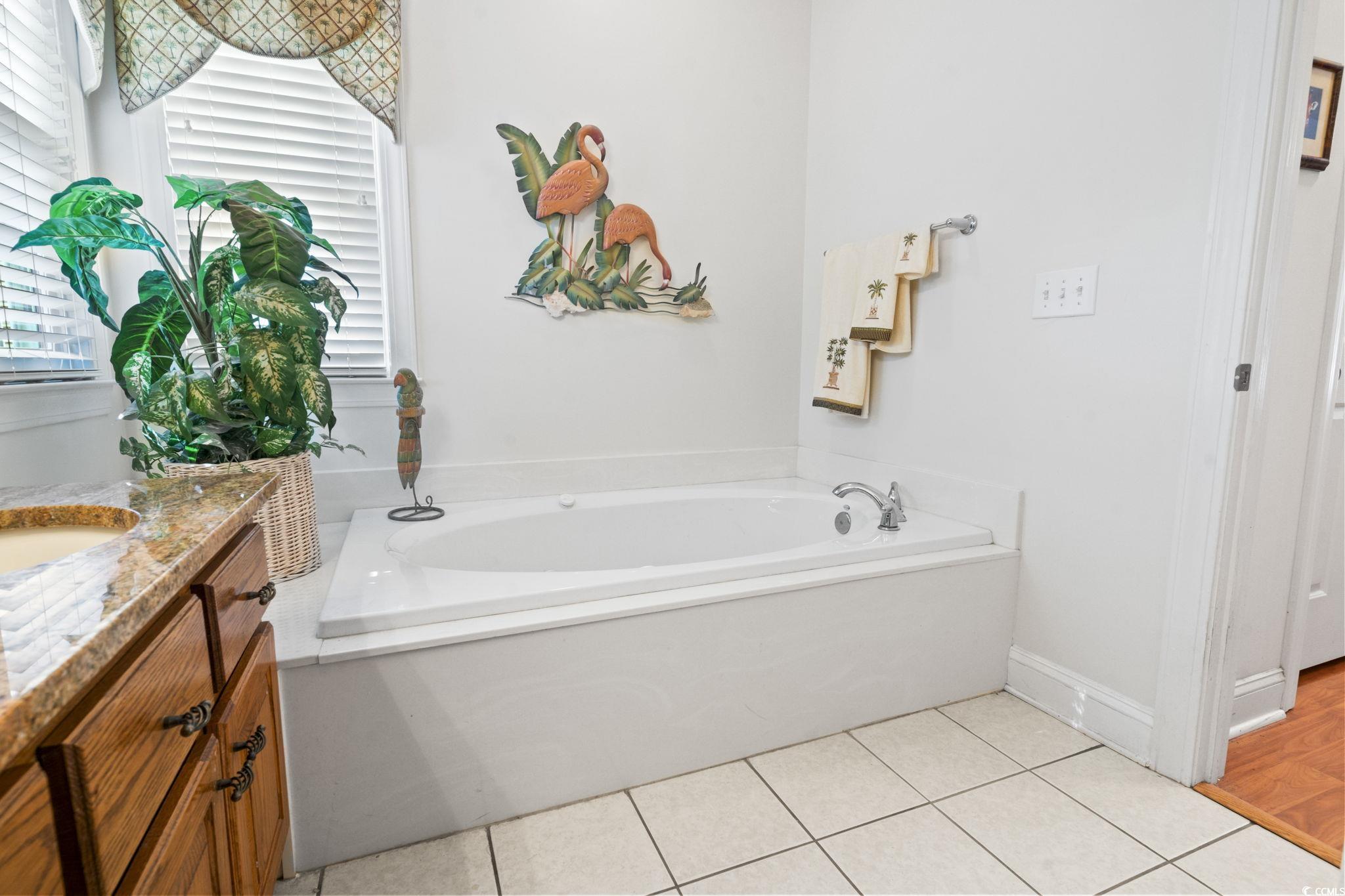 1044 Martin Ln. Property Photo 14