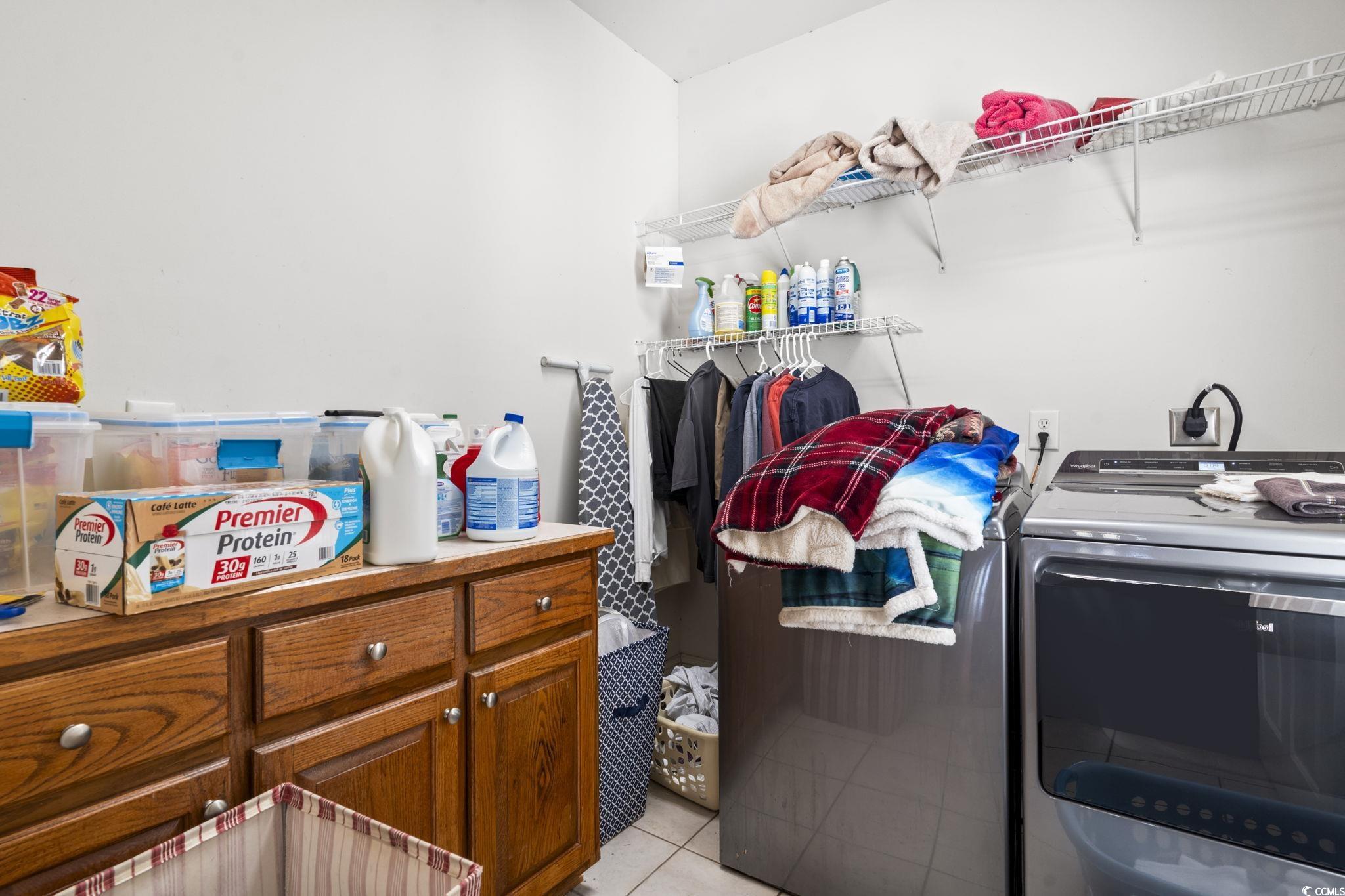 1044 Martin Ln. Property Photo 23