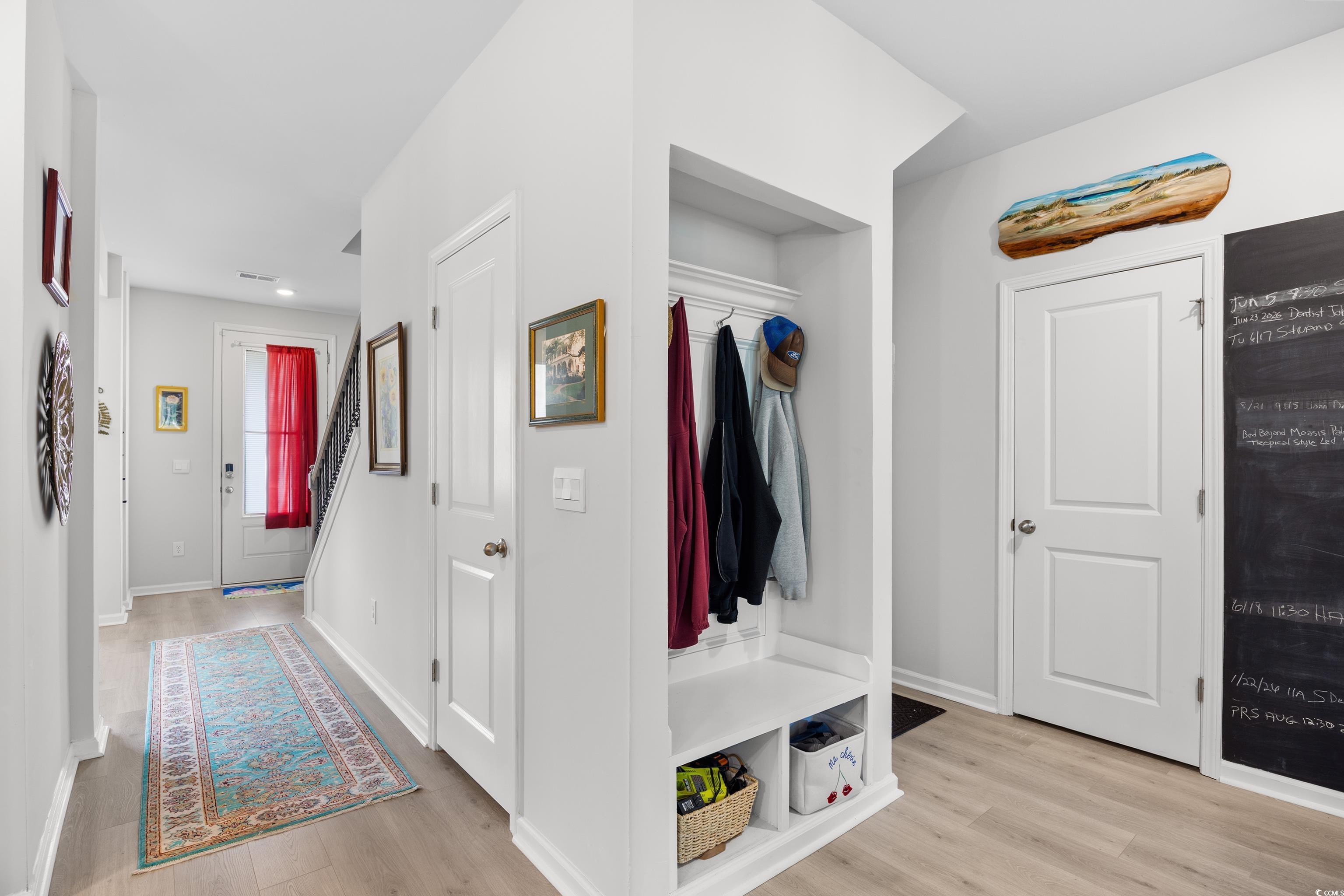 560 Pier Ct. Property Photo 7