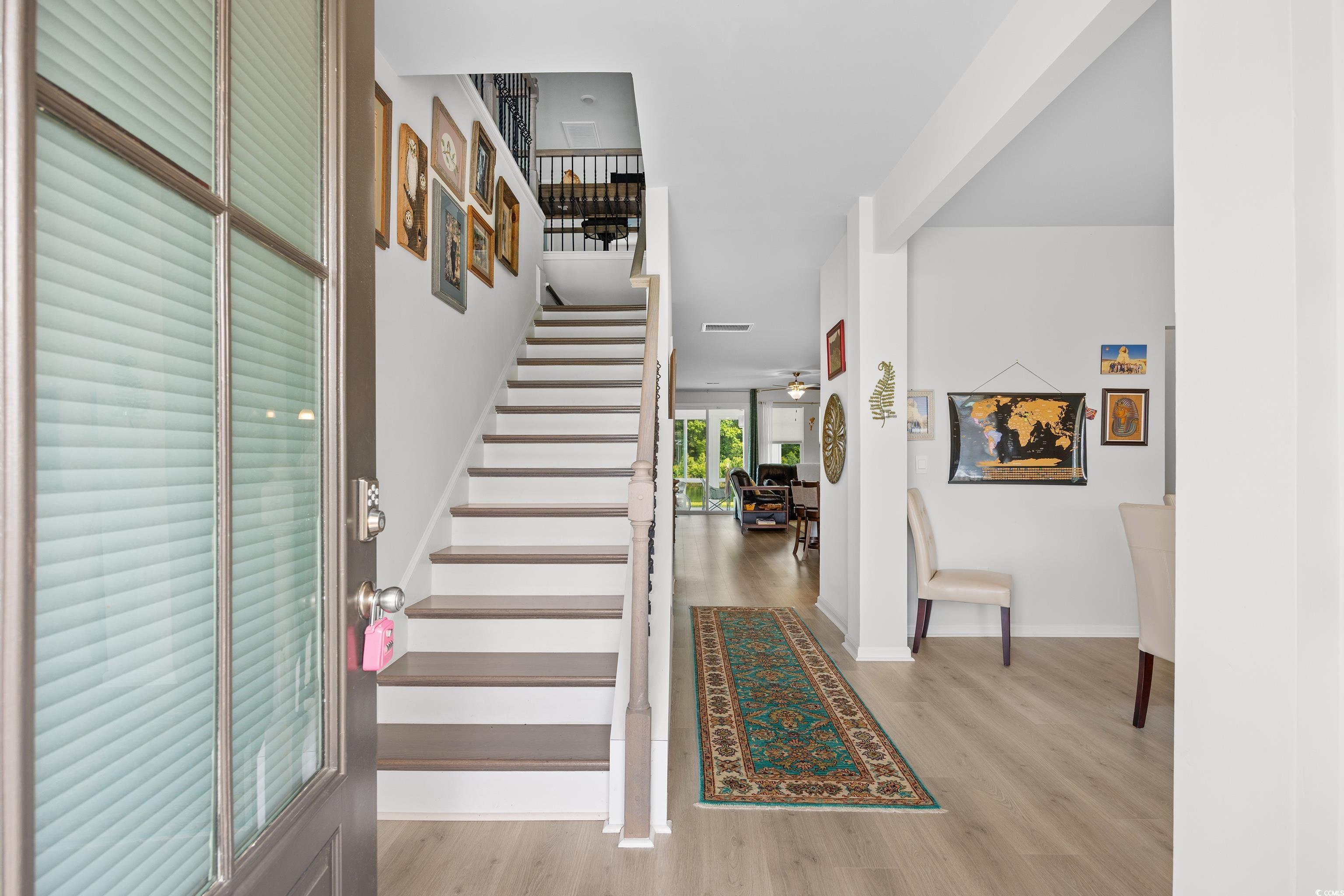 560 Pier Ct. Property Photo 8