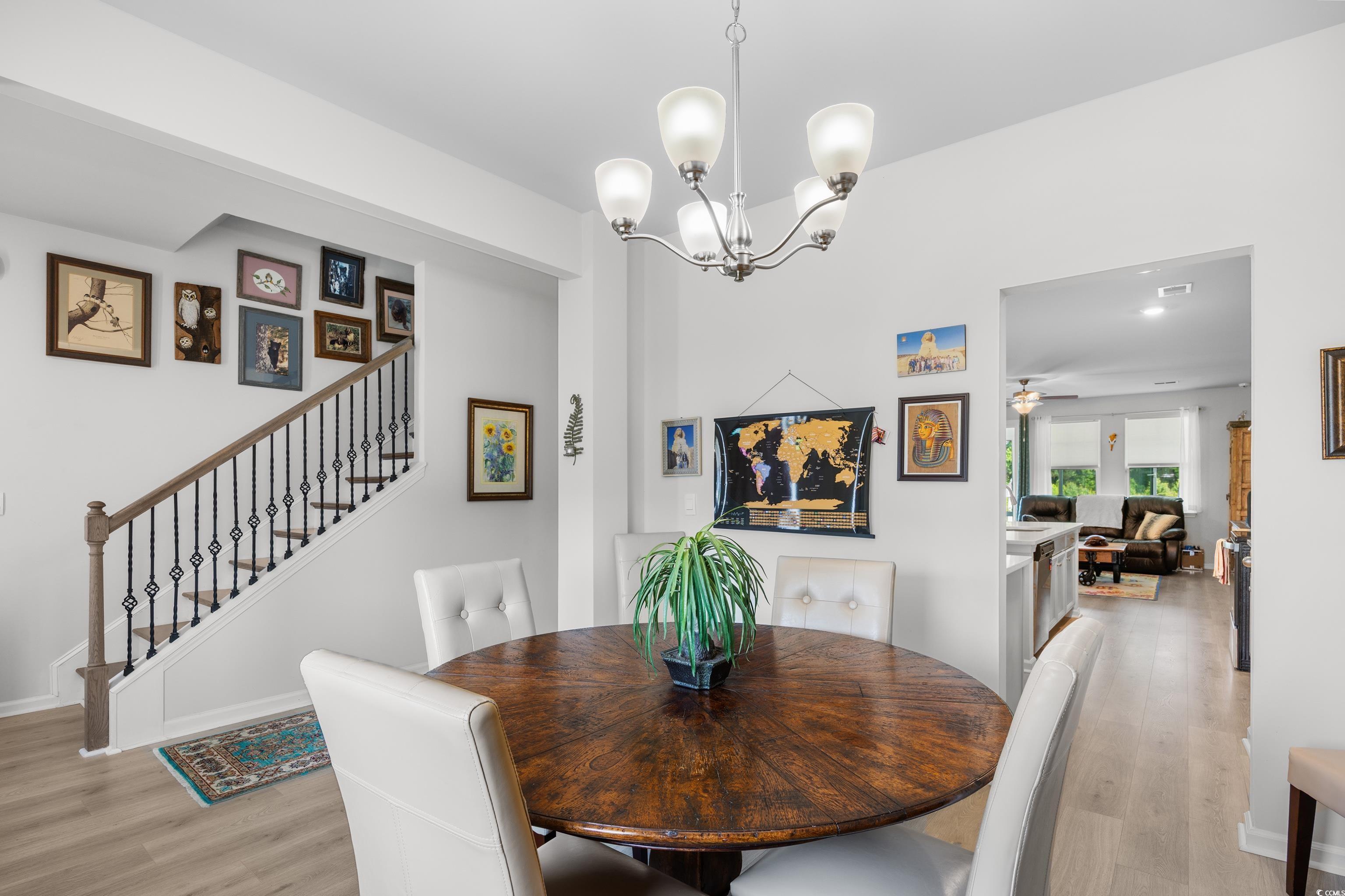 560 Pier Ct. Property Photo 17