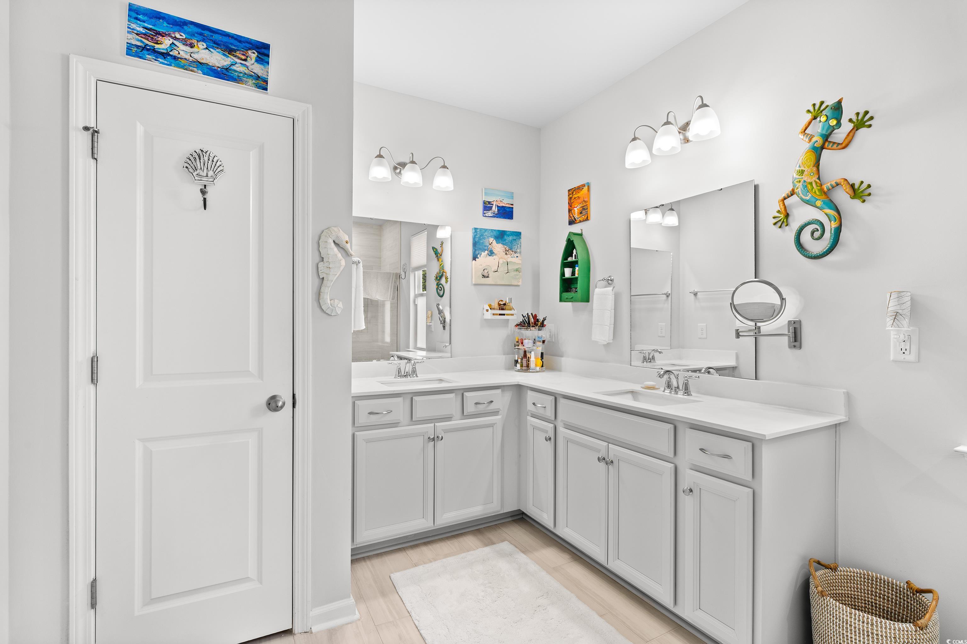 560 Pier Ct. Property Photo 23