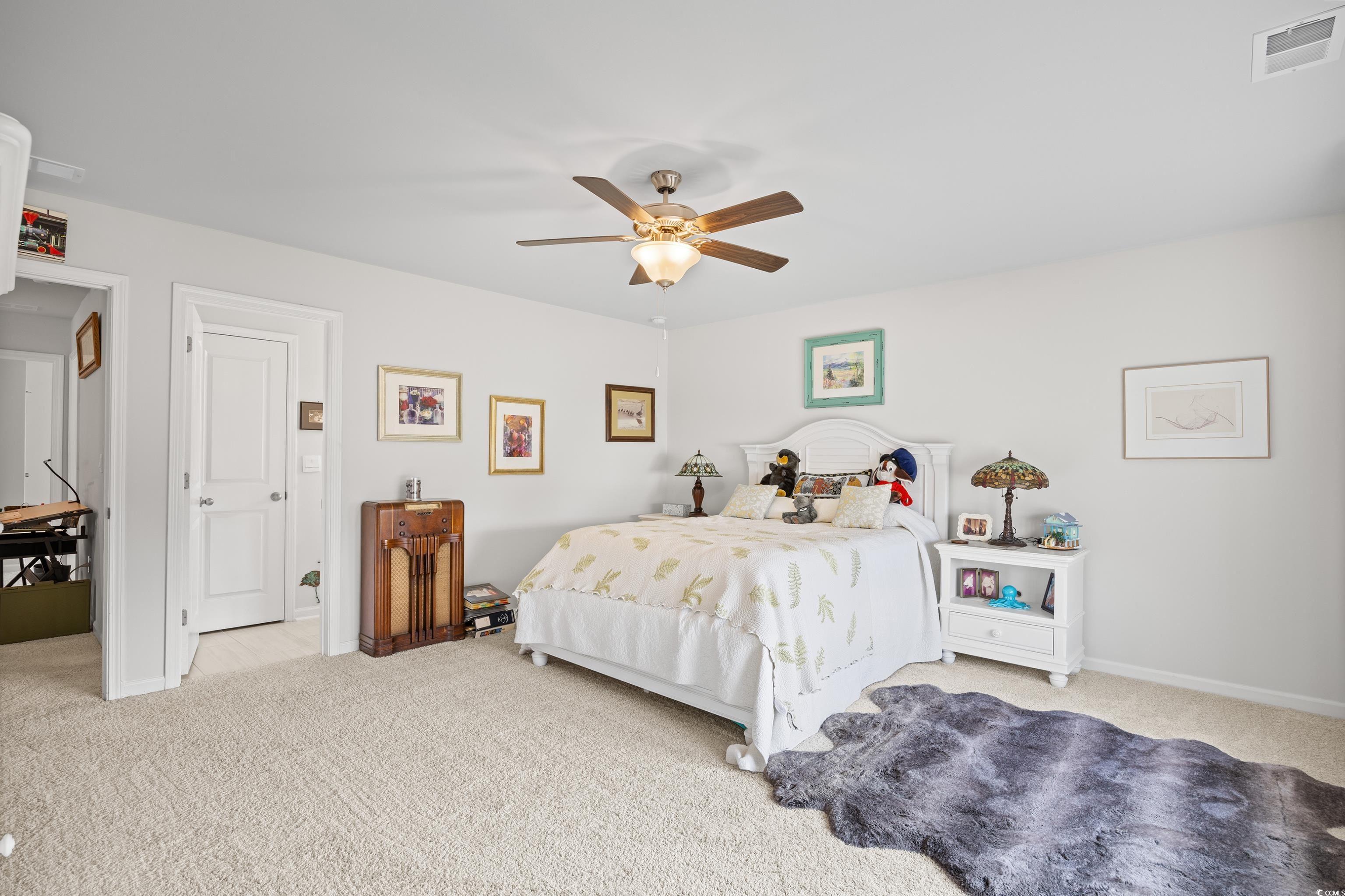 560 Pier Ct. Property Photo 32