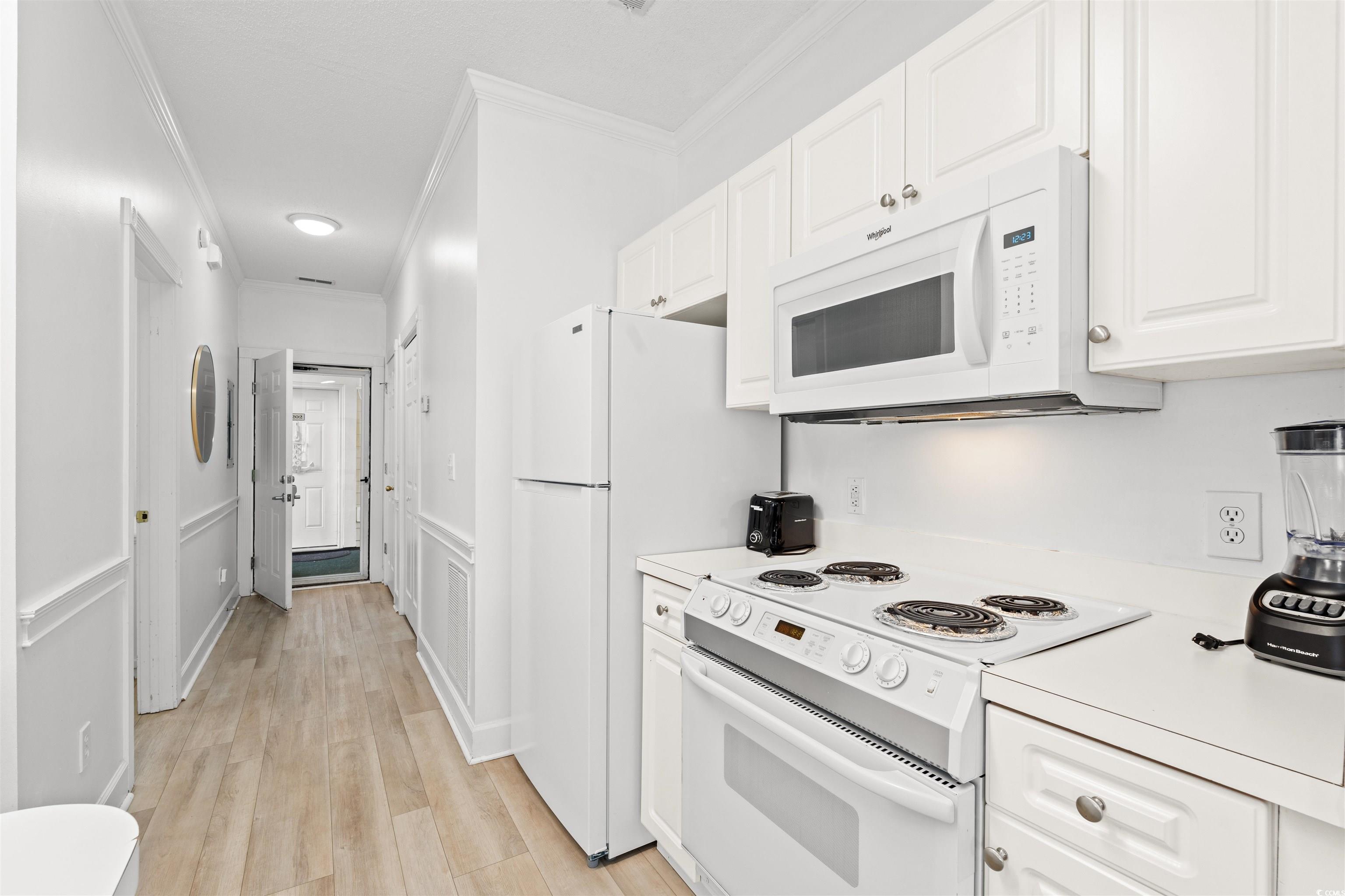 4705 Wild Iris Dr. Property Photo 4