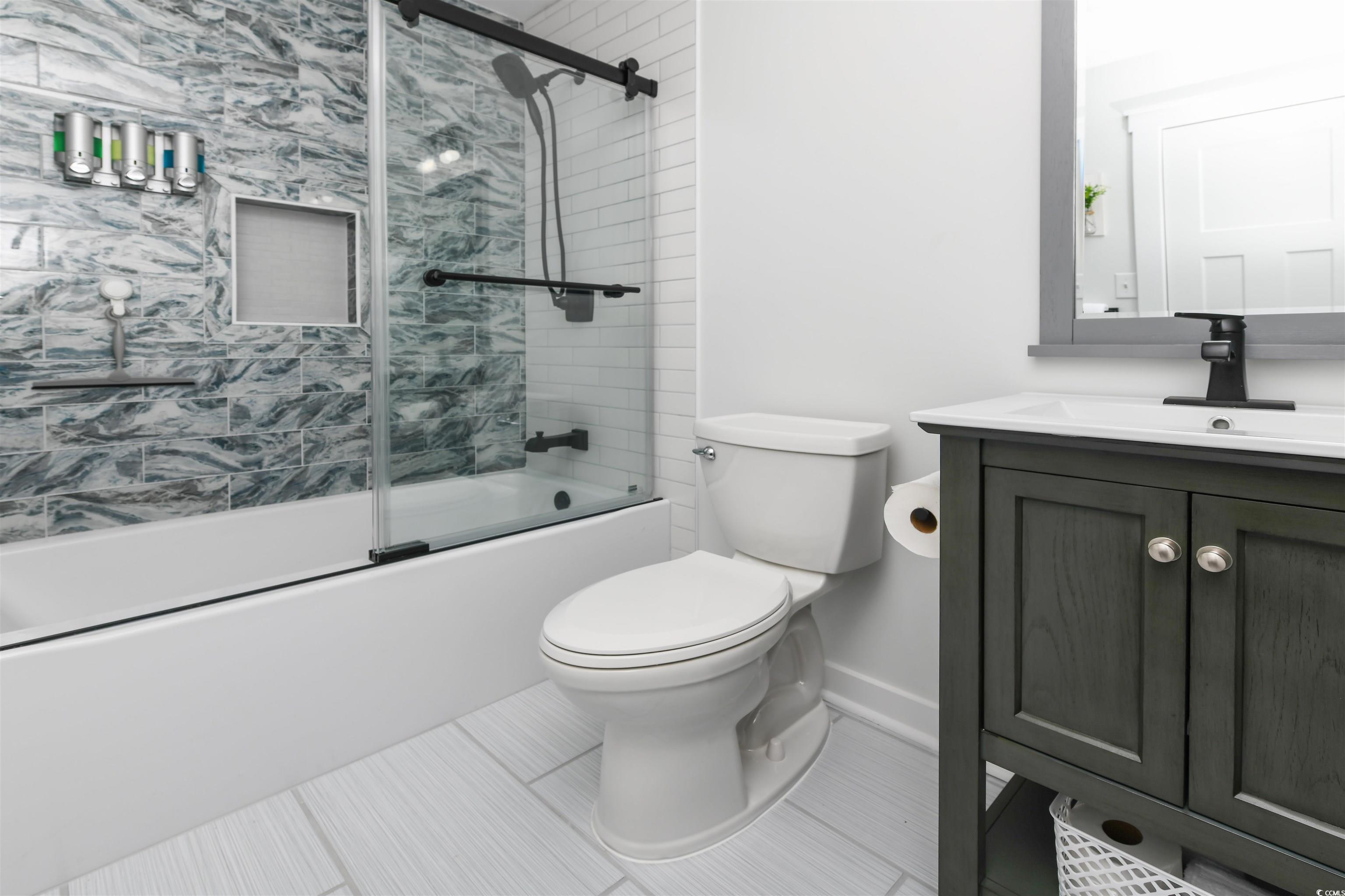 1931 Lakeview Circle Property Photo 17