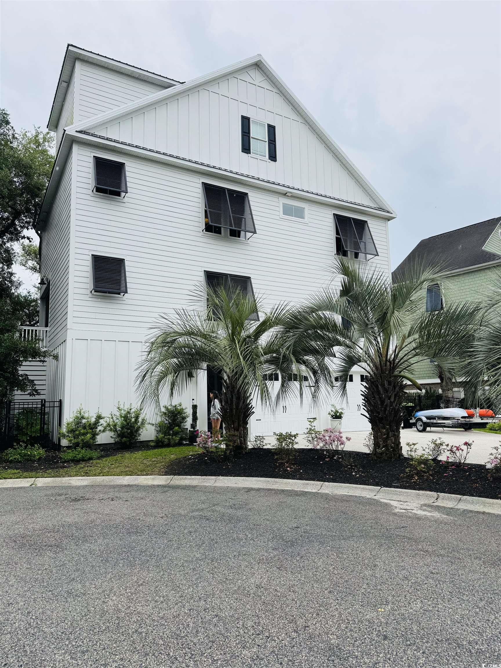 17 Carson Creek Dr. Property Photo 2