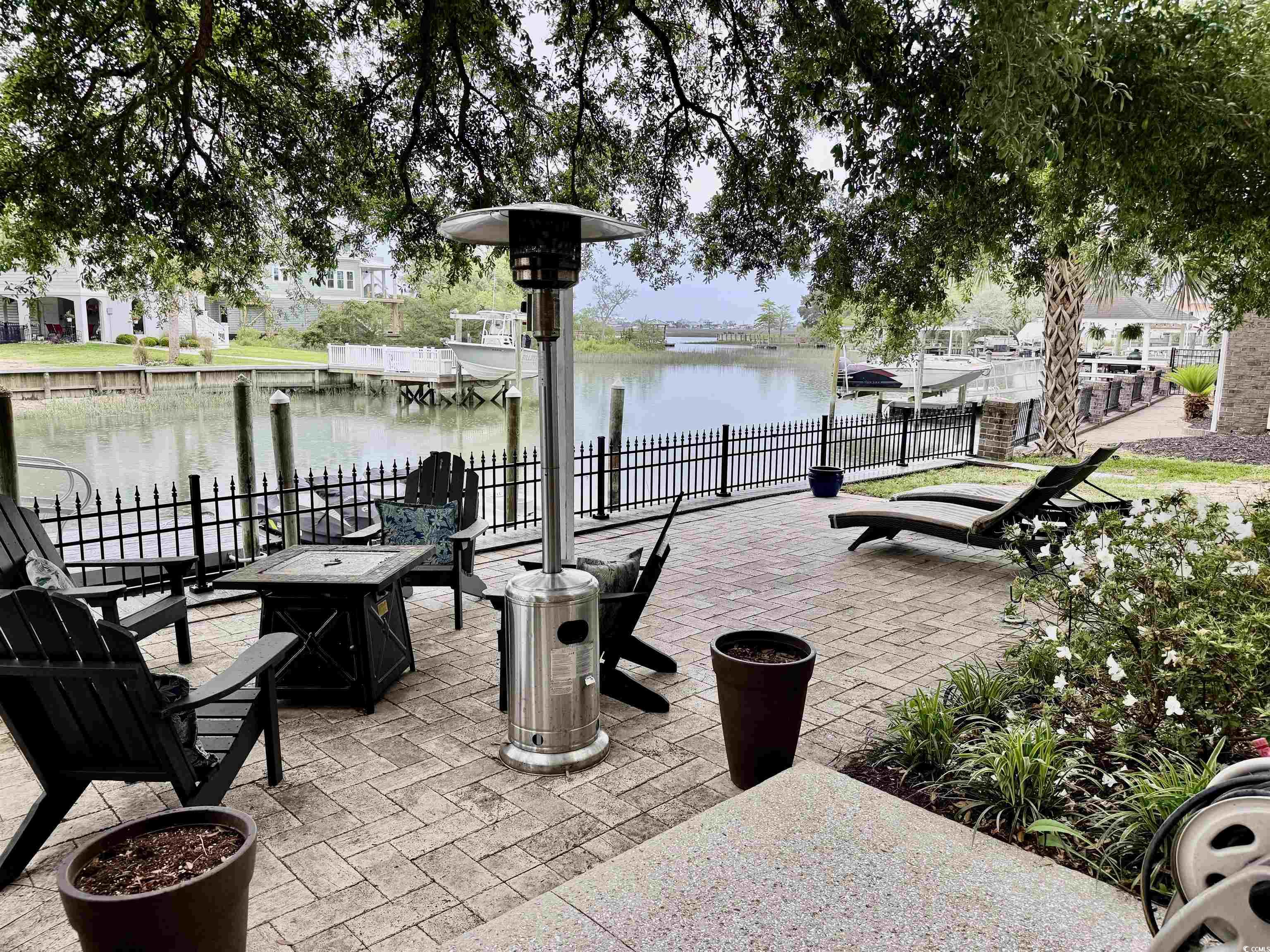 17 Carson Creek Dr. Property Photo 3