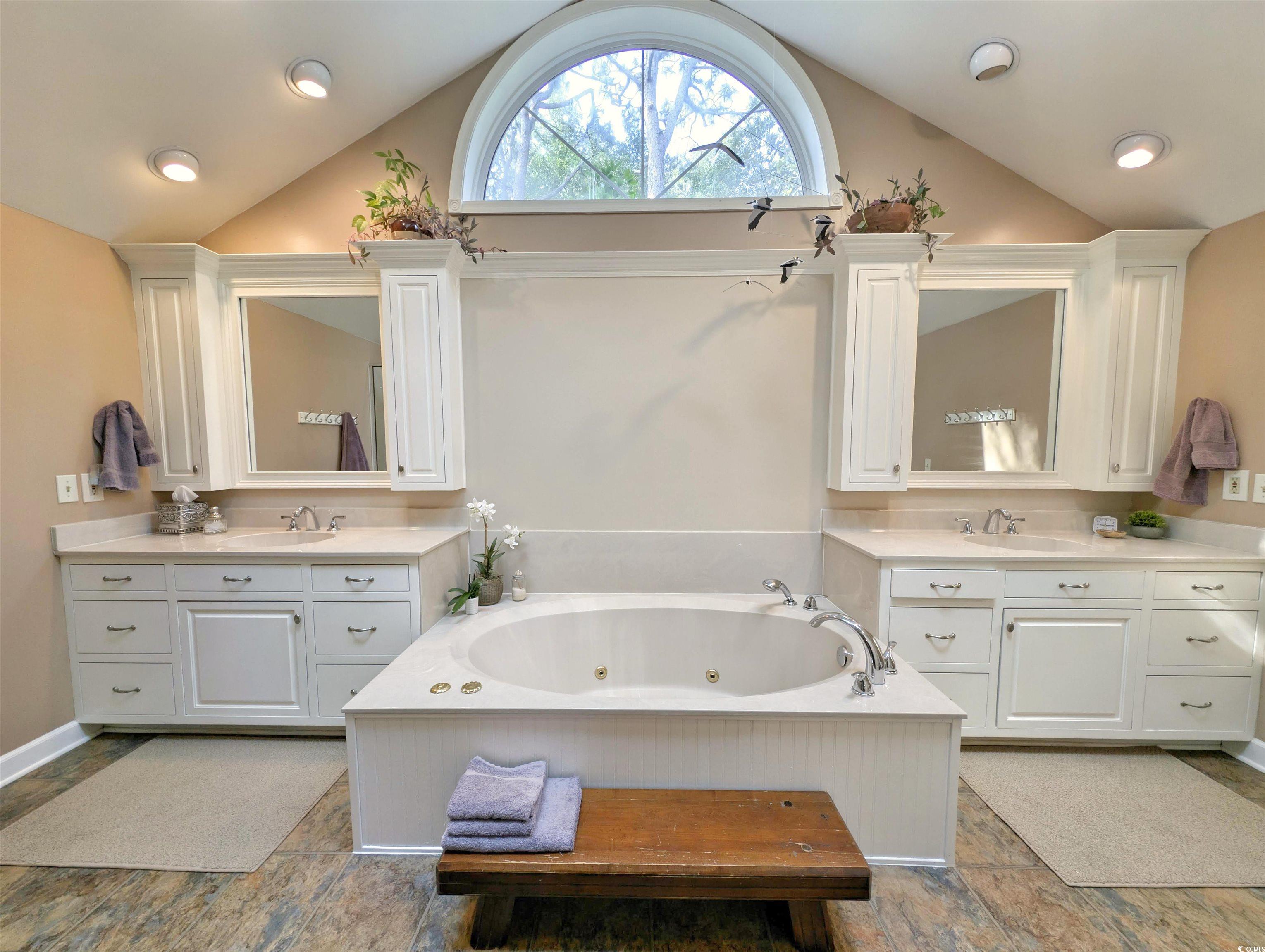 1073 Crooked Oak Dr. Property Photo 23