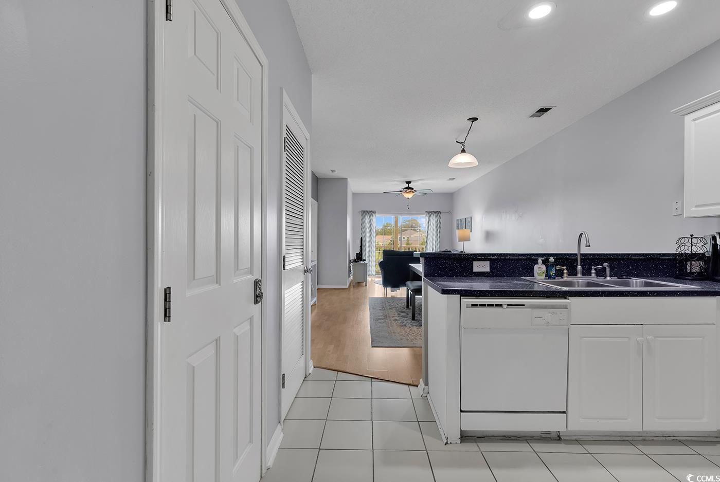 2020 Cross Gate Blvd. Property Photo 4