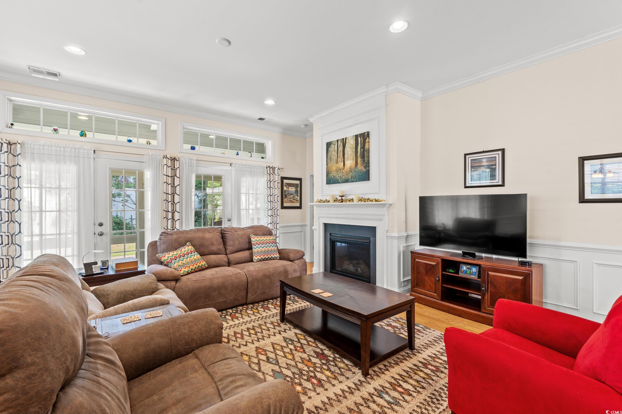 229 Coral Beach Circle Property Photo 4