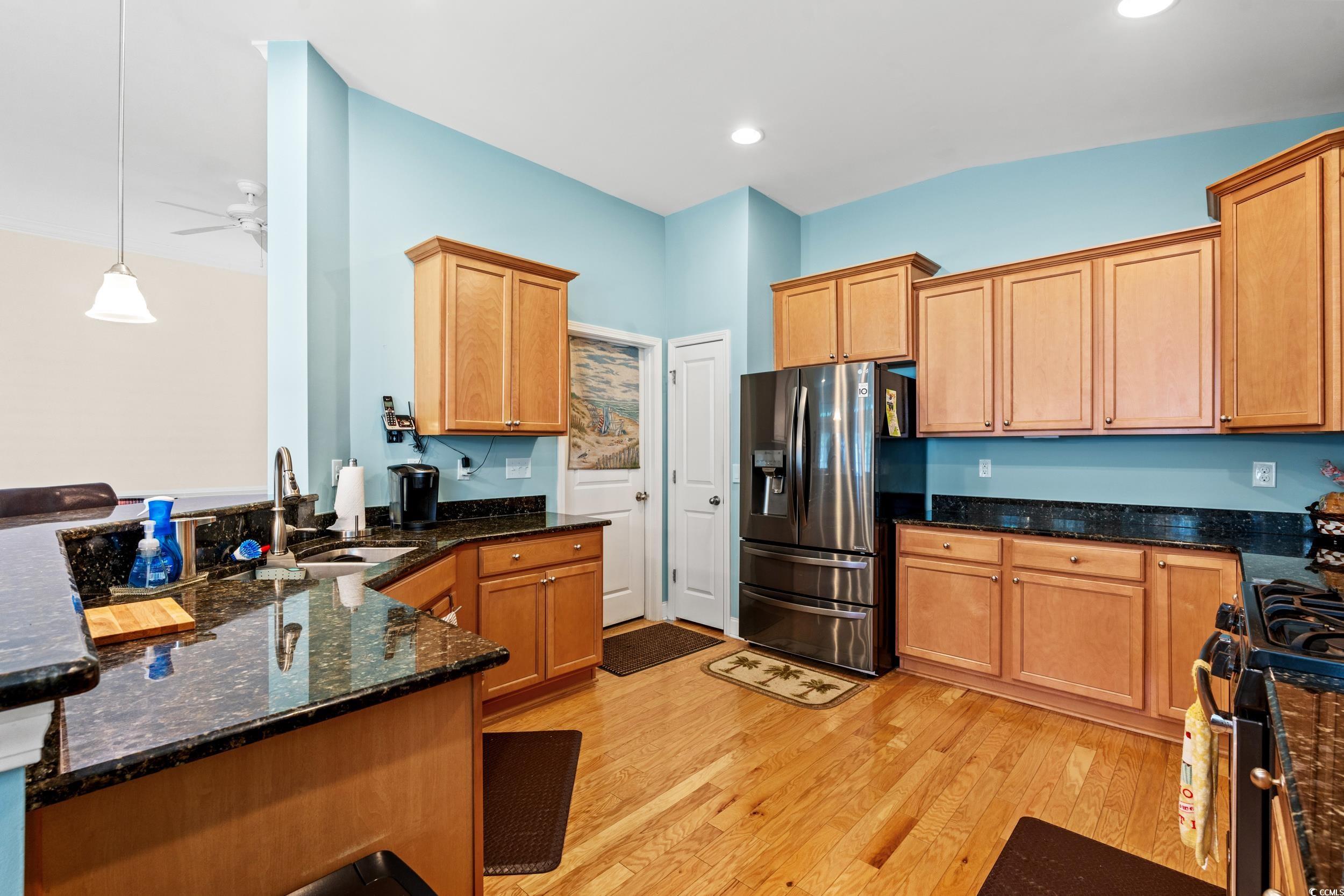 229 Coral Beach Circle Property Photo 7