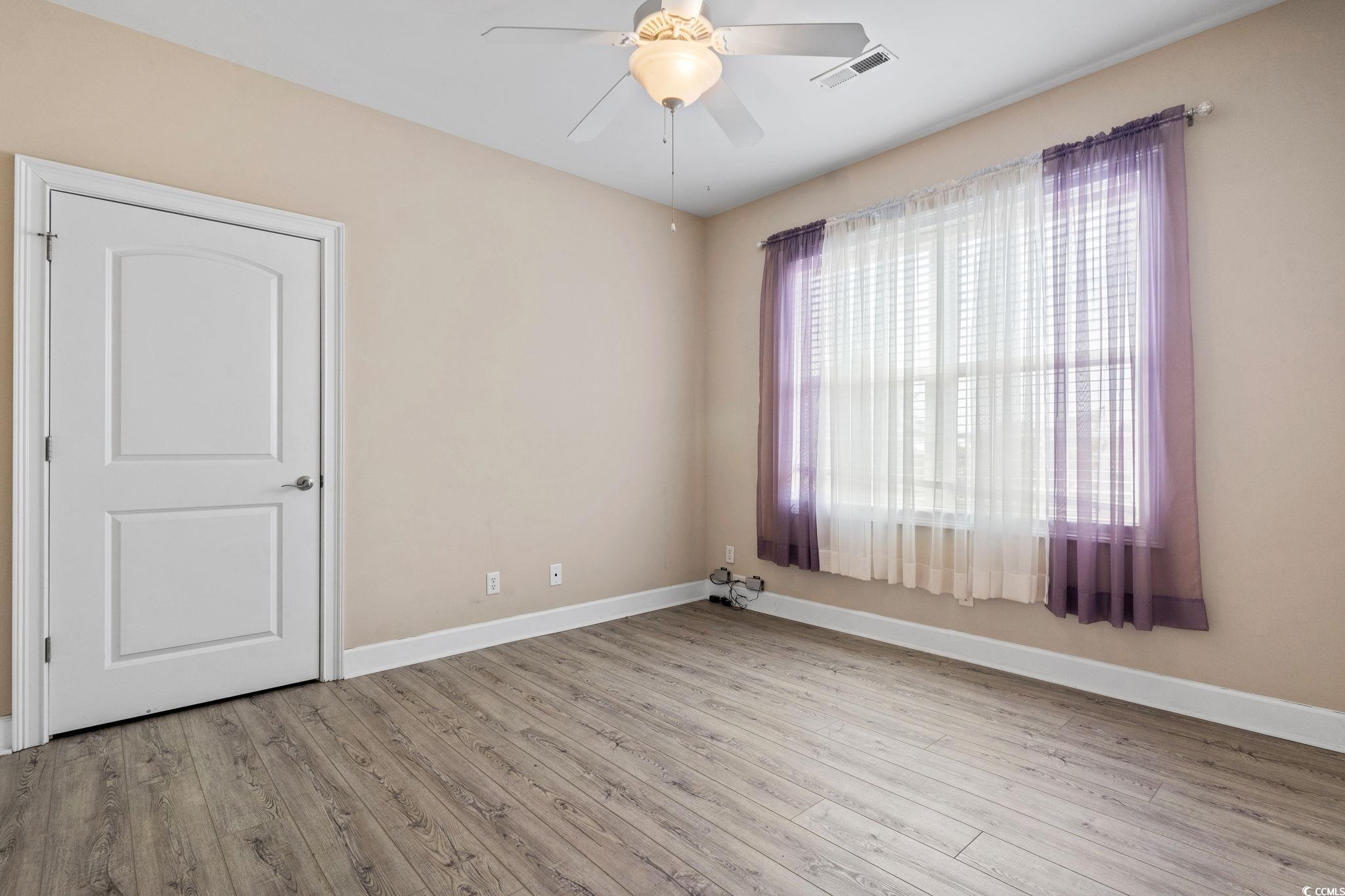 400 Dog Pen Ct. Property Photo 6
