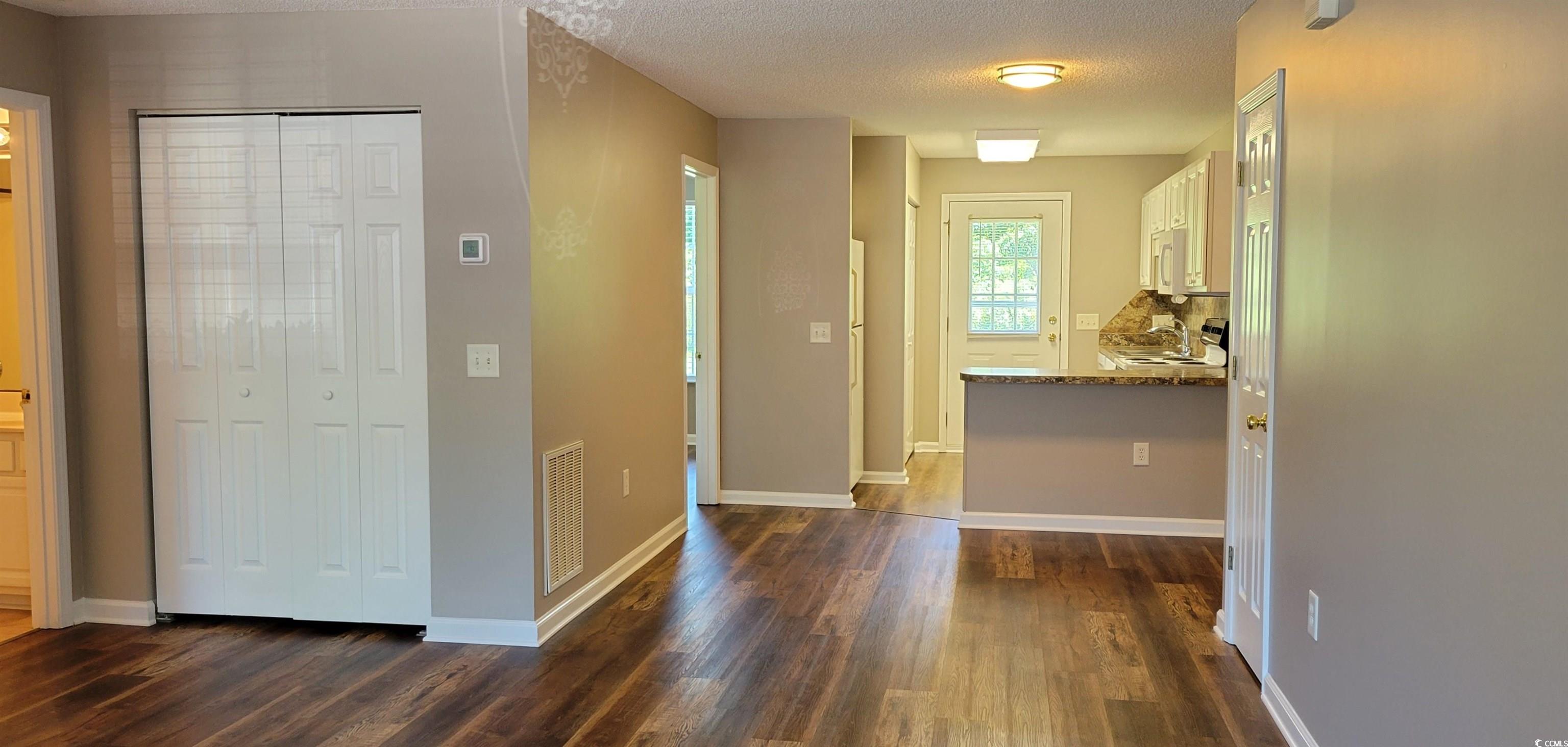 2407 James St. Property Photo 2