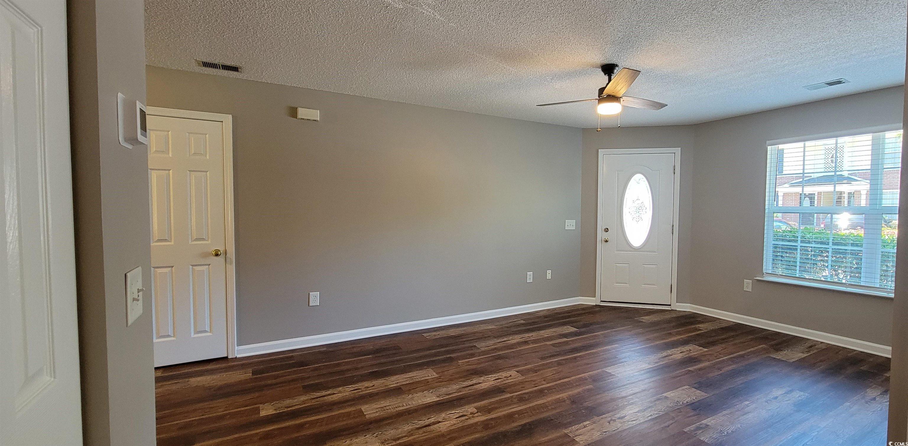 2407 James St. Property Photo 4