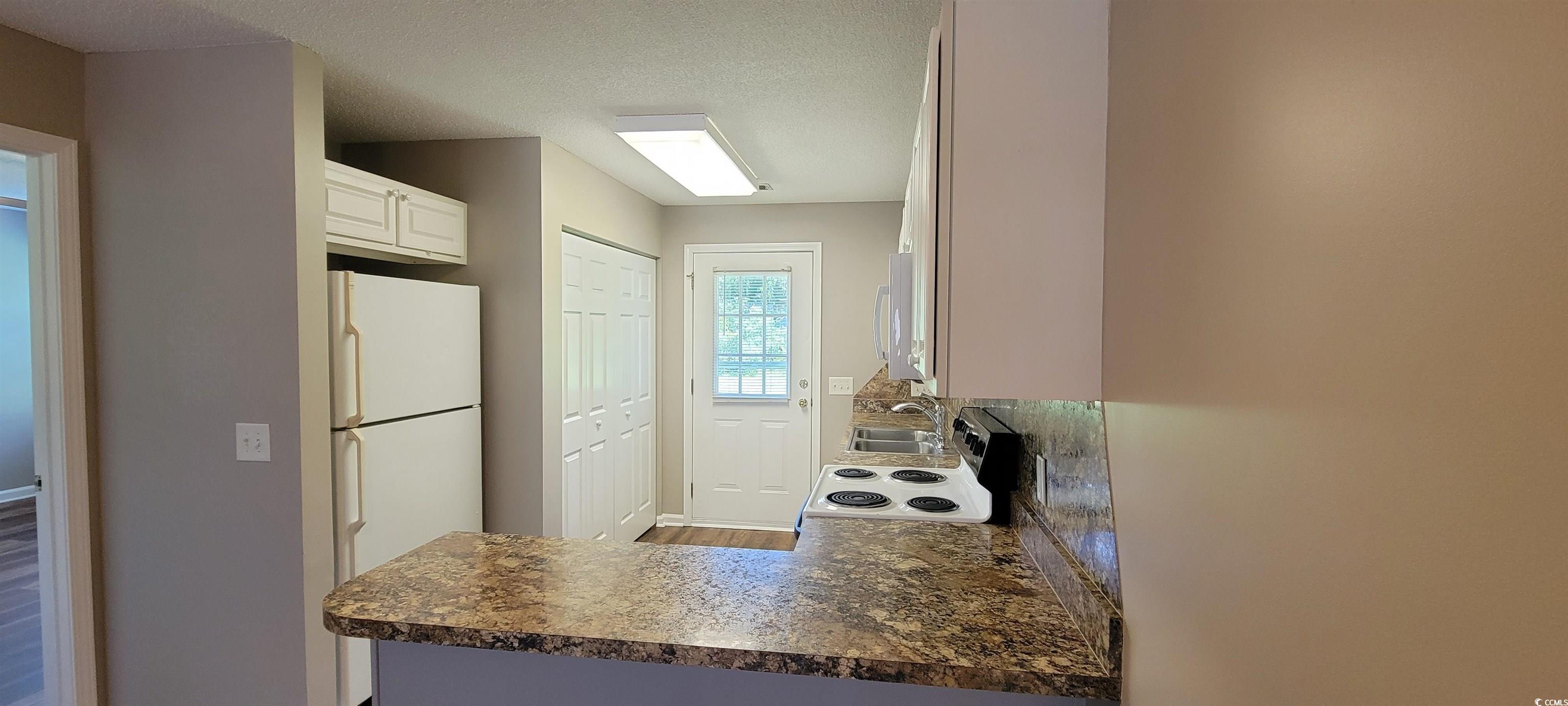 2407 James St. Property Photo 10