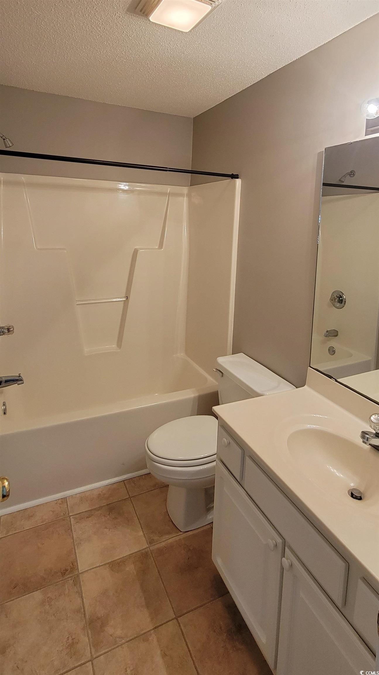 2407 James St. Property Photo 23