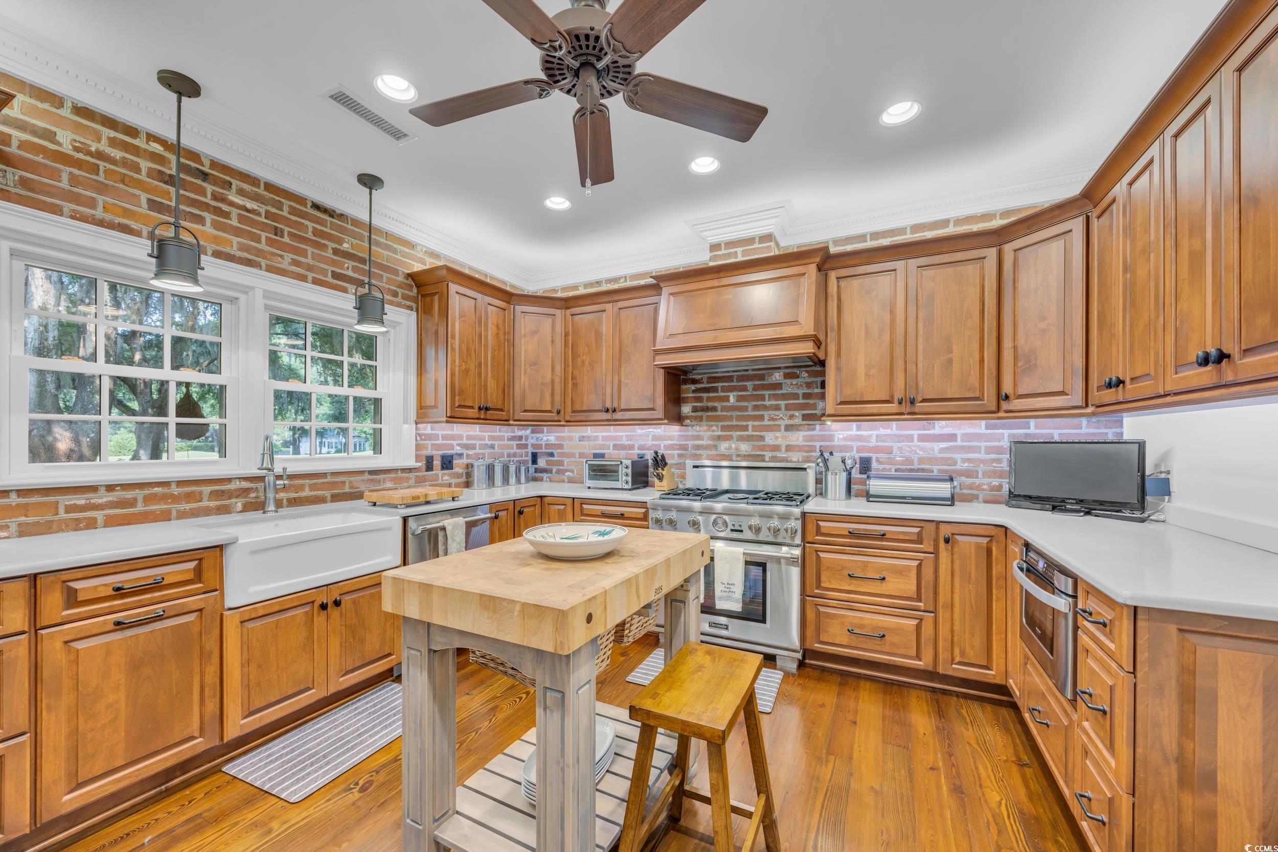 1259 Oatland Lake Rd. Property Photo 10