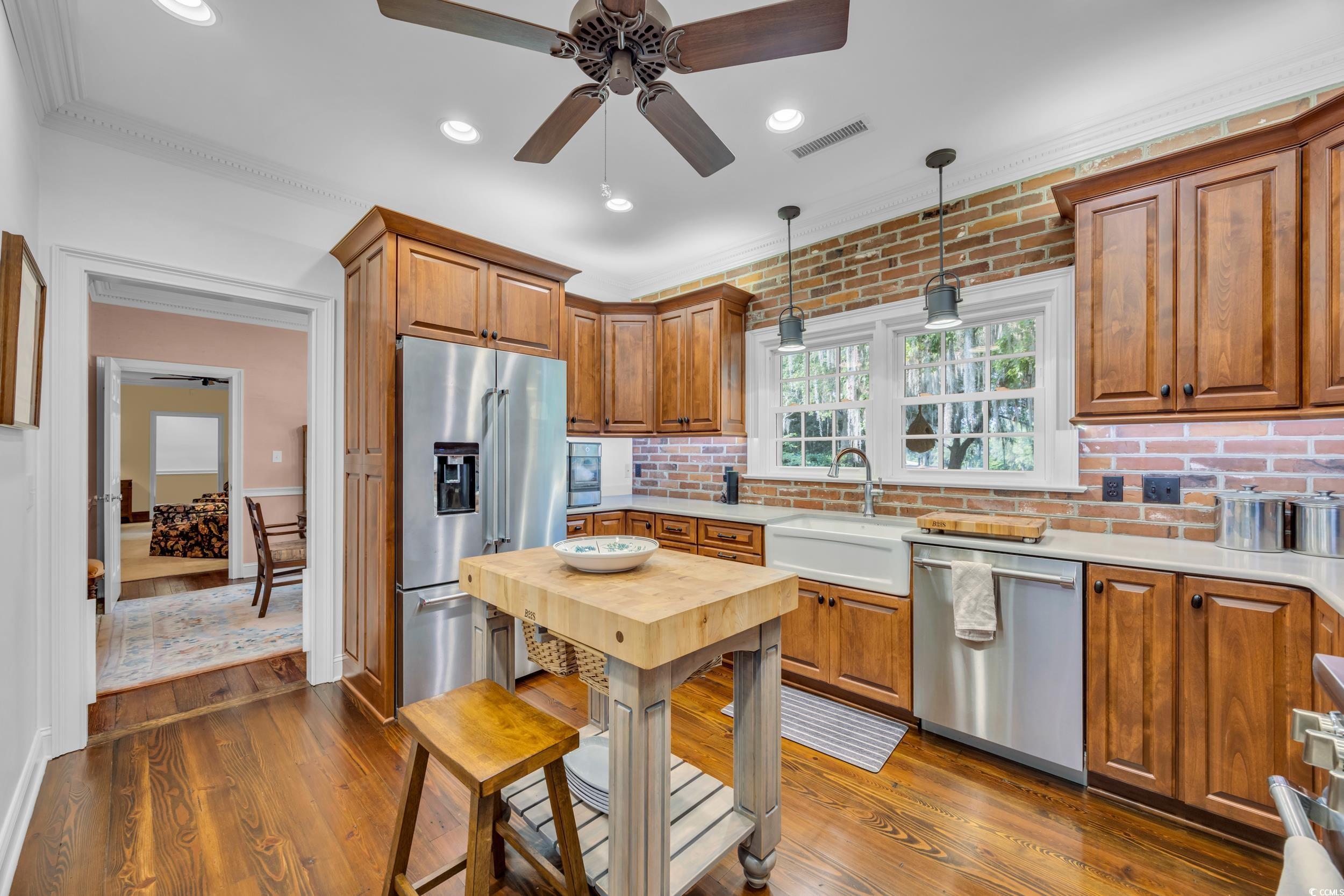 1259 Oatland Lake Rd. Property Photo 11