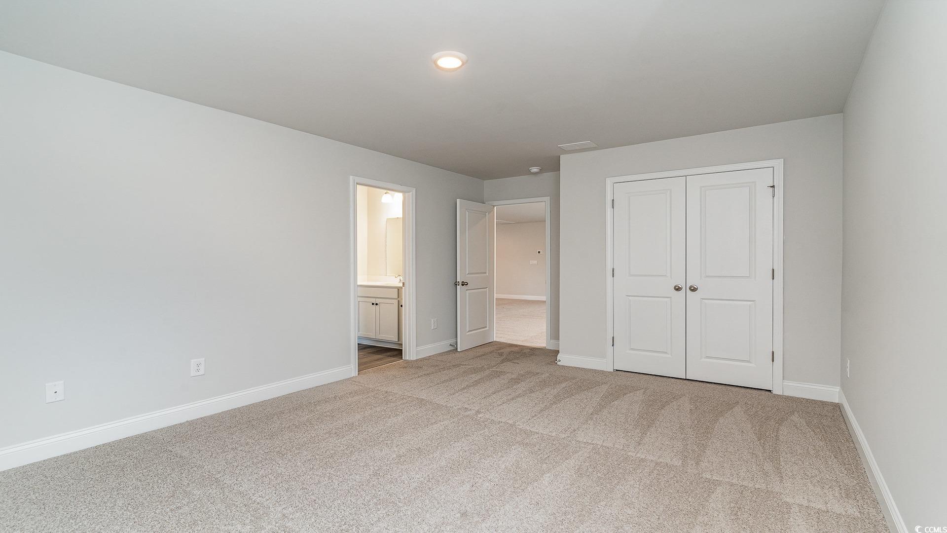 868 Ireland Dr. Property Photo 21