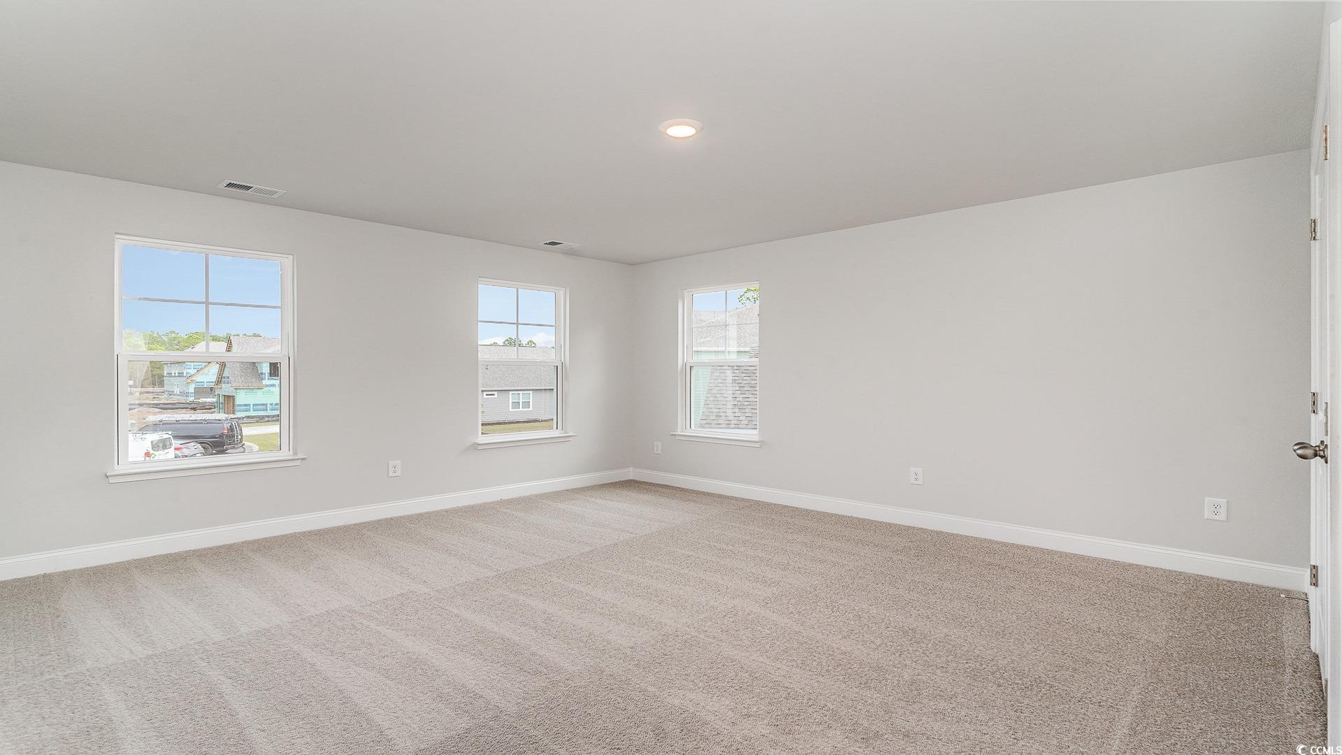 868 Ireland Dr. Property Photo 25