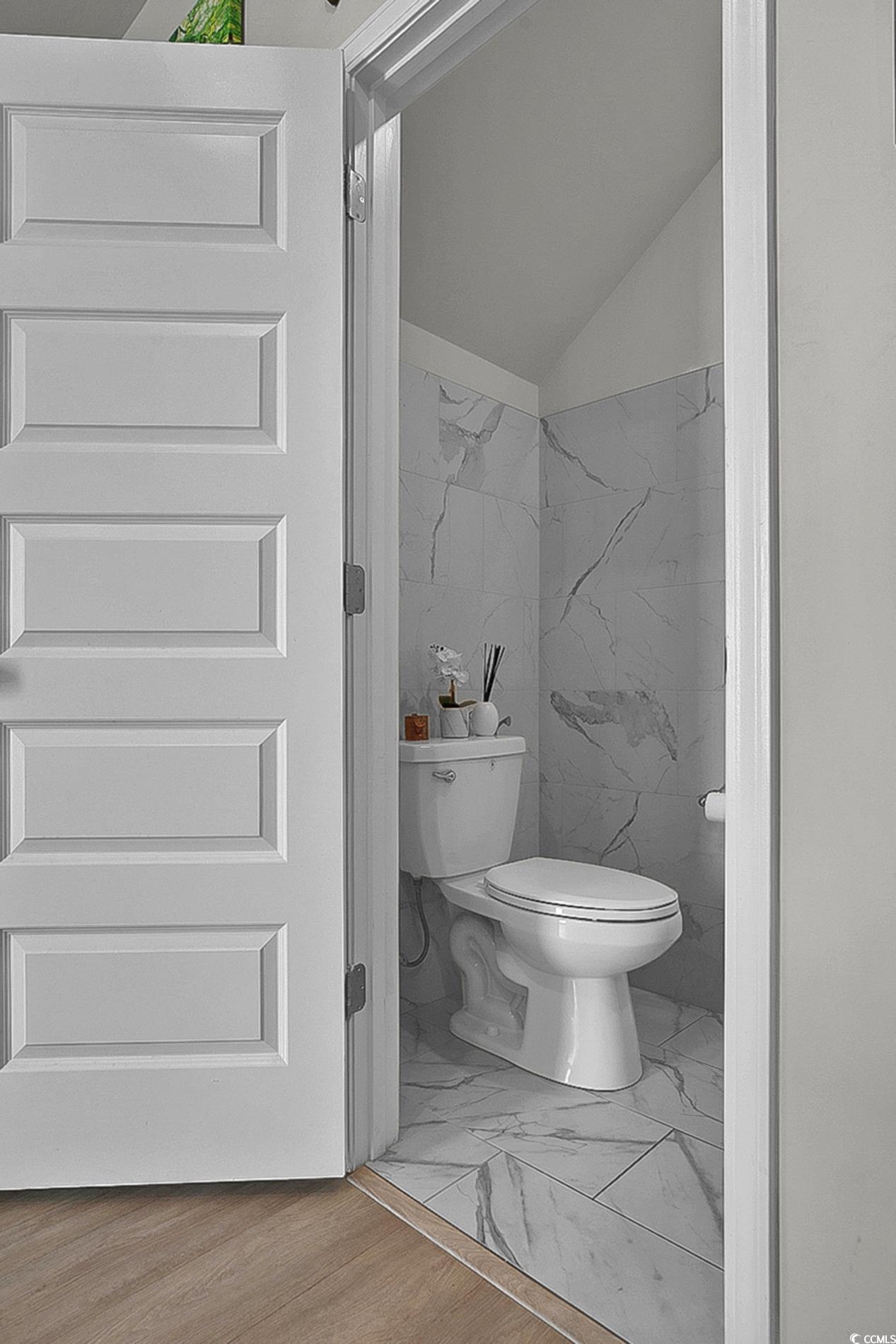 79 S Reindeer Rd. Property Photo 14