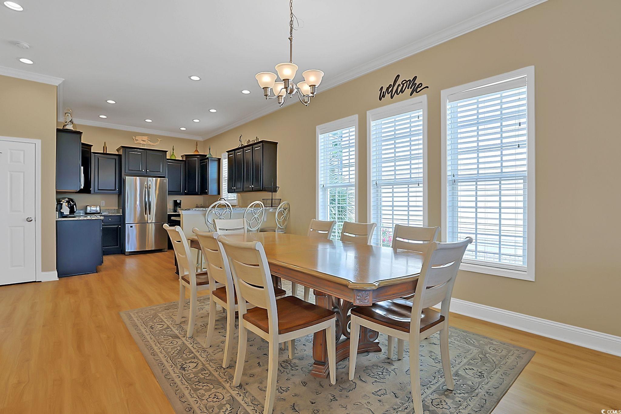 305 Shuffleboard Ct. Property Photo 9
